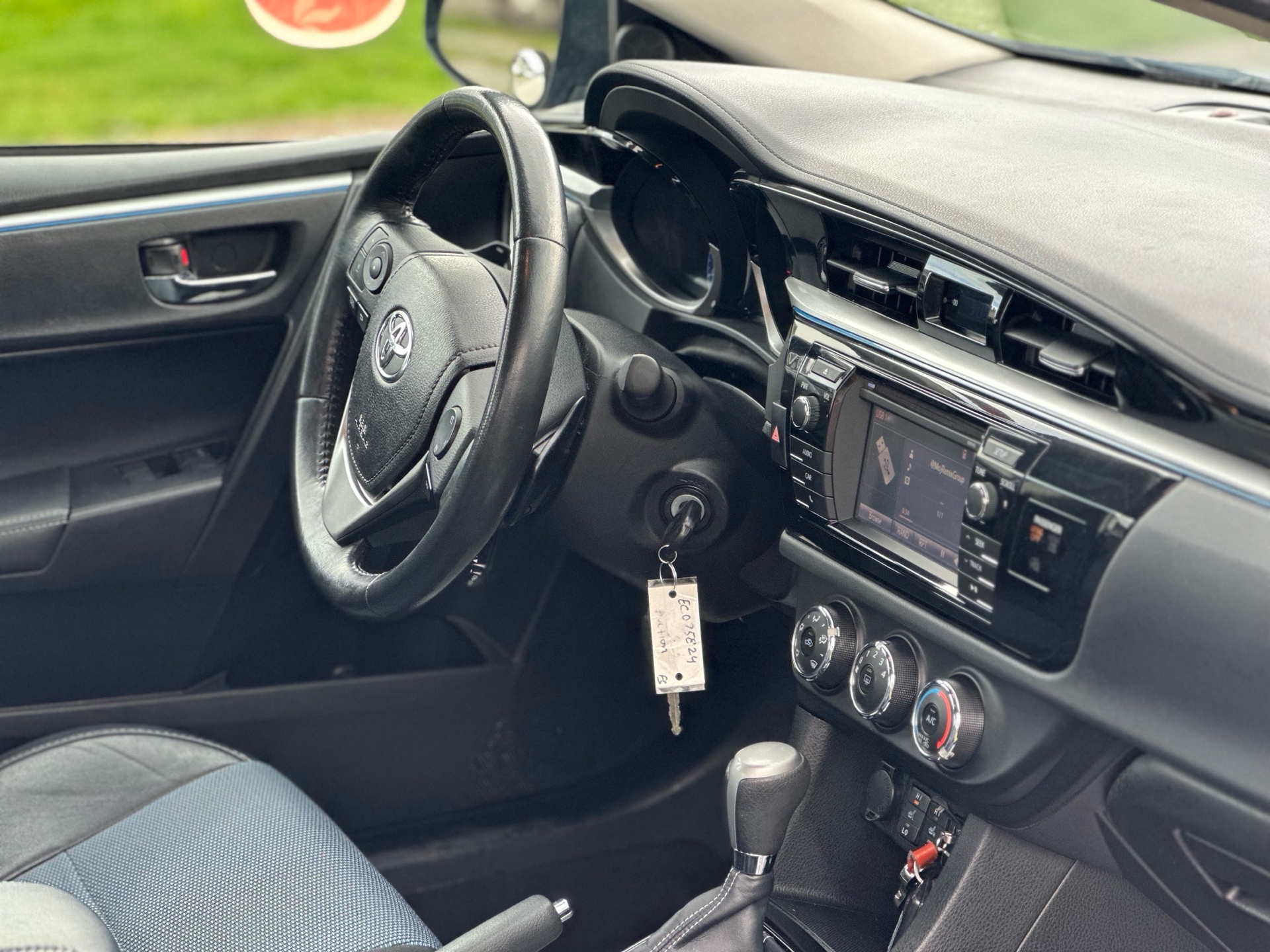 /choosesuperauto/2014-Toyota-Corolla-6676025548460298.jpg
