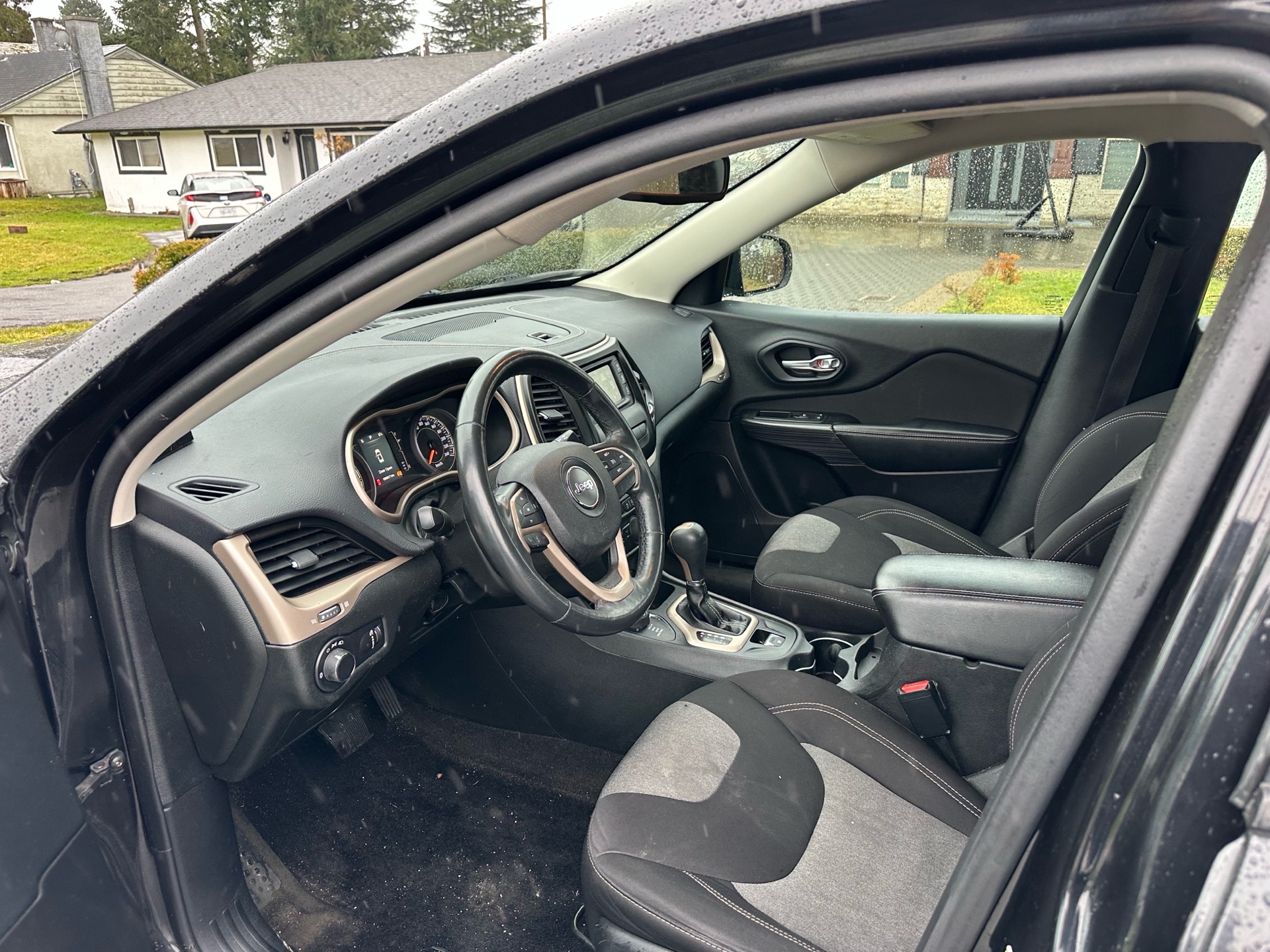 /choosesuperauto/2015-Jeep-Cherokee-4135192725295016.jpg