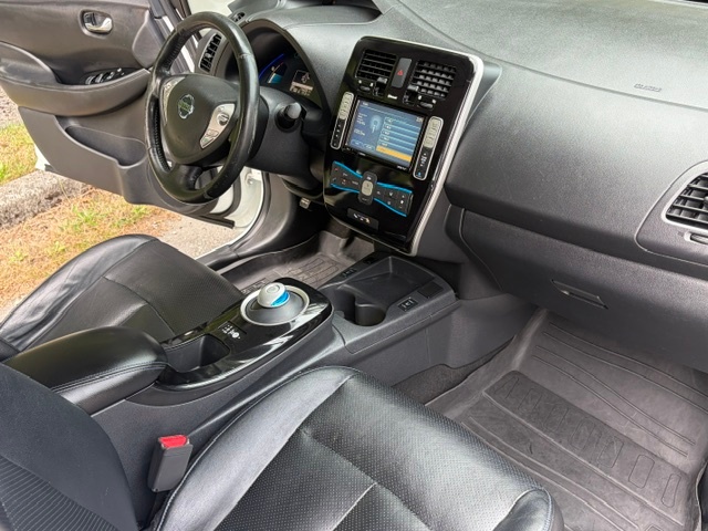 /choosesuperauto/2015-Nissan-Leaf-19461379867542483.jpg