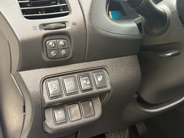 /choosesuperauto/2015-Nissan-Leaf-2016425992671247.jpg