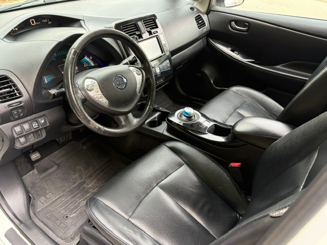 /choosesuperauto/2015-Nissan-Leaf-7715914364889873.jpg