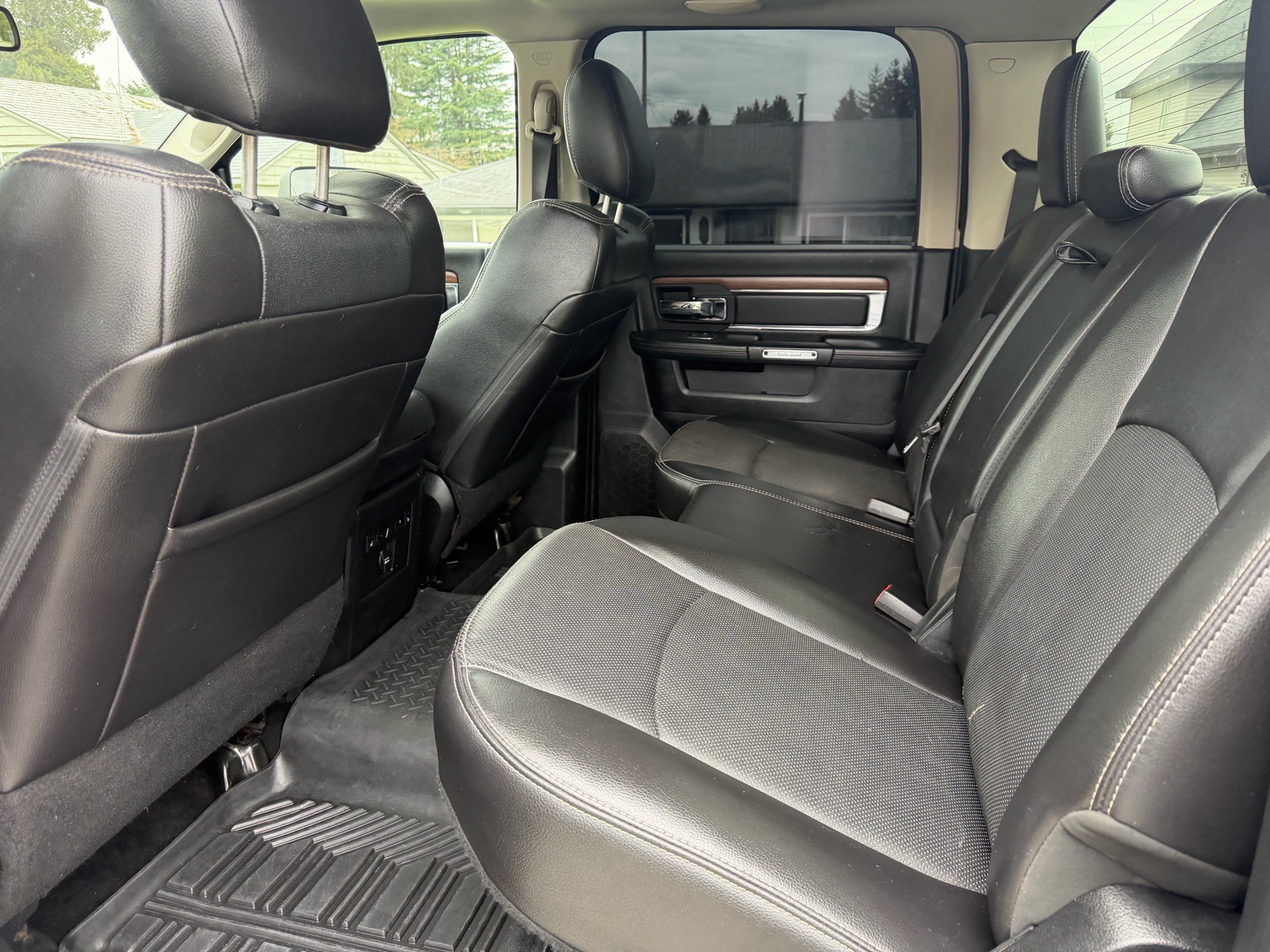 /choosesuperauto/2015-Ram-3500-9391028403639767.jpg