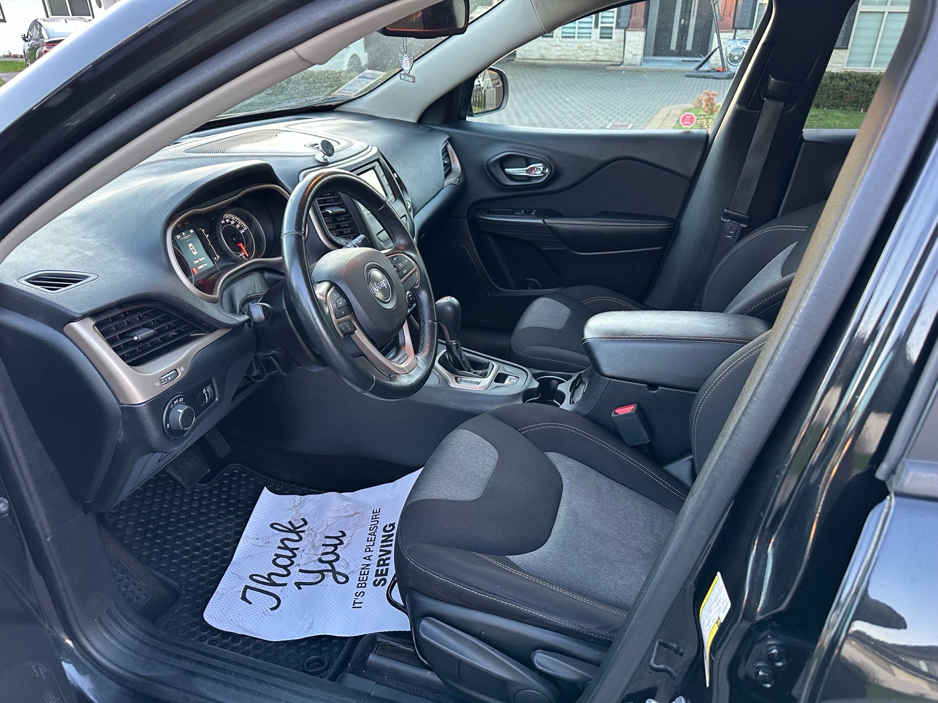 /choosesuperauto/2016-Jeep-Cherokee-06709667396617847.jpg