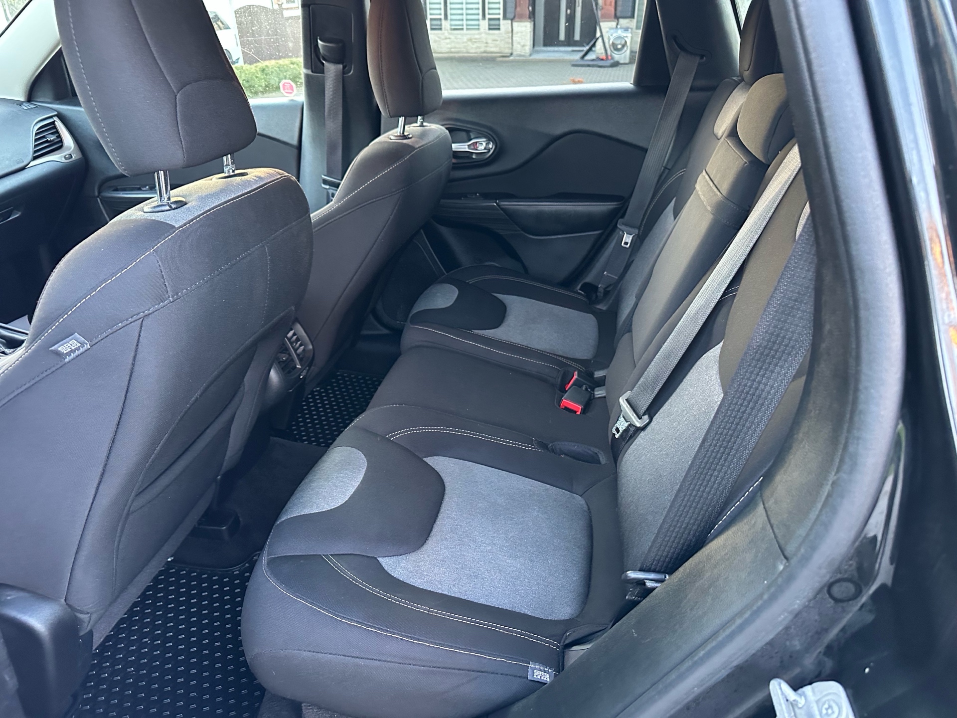 /choosesuperauto/2016-Jeep-Cherokee-1228981392247468.jpg