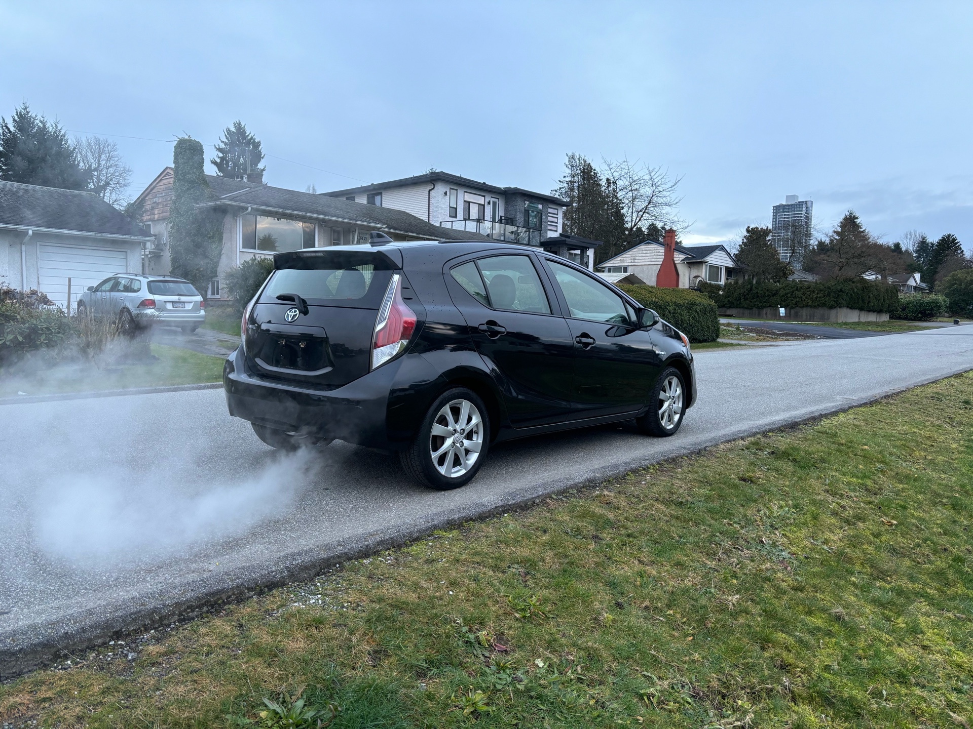 /choosesuperauto/2016-Toyota-Priusc-7652983989349886.jpg