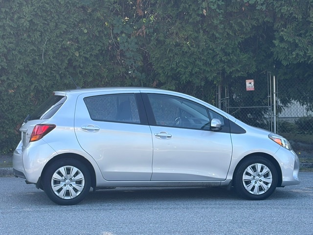 /choosesuperauto/2016-Toyota-Yaris-8576040261363758.jpg