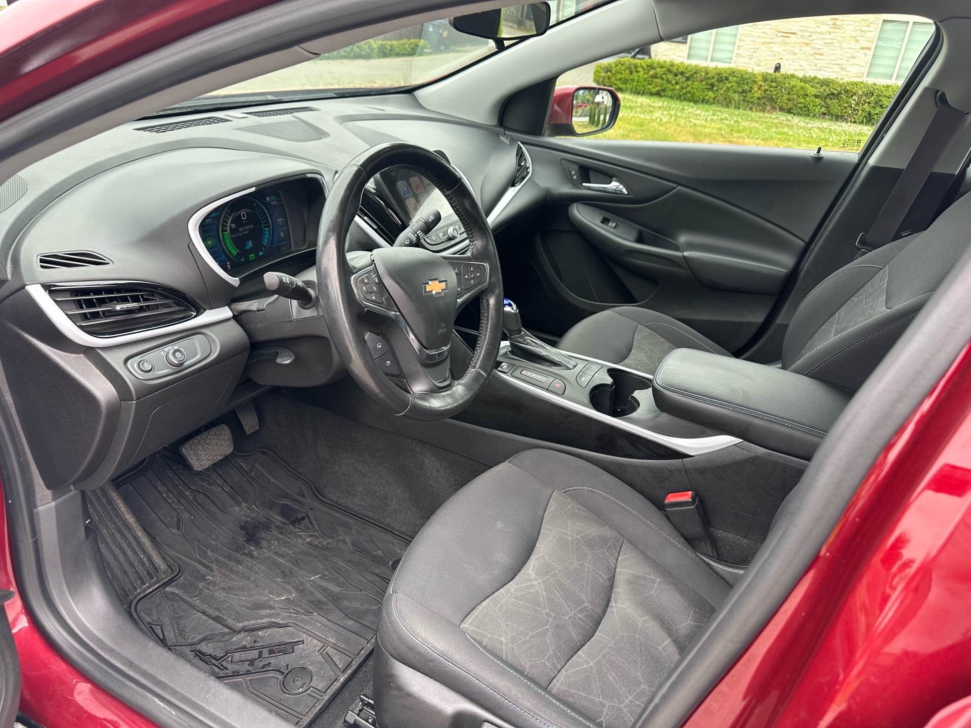 /choosesuperauto/2017-Chevrolet-Volt-8163853595320911.jpg