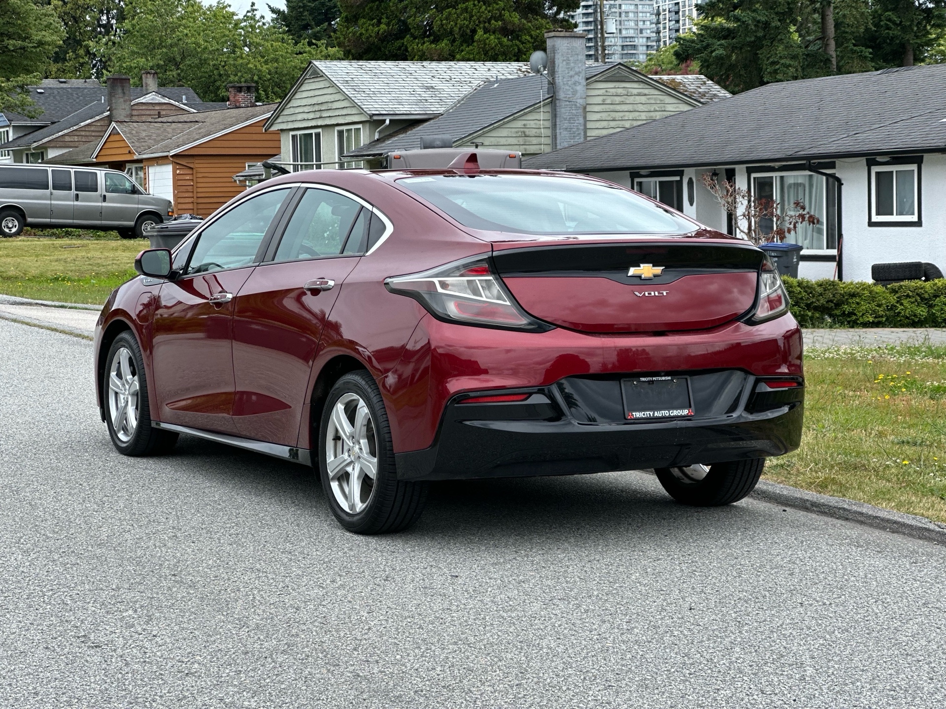 /choosesuperauto/2017-Chevrolet-Volt-8329866782407045.jpg