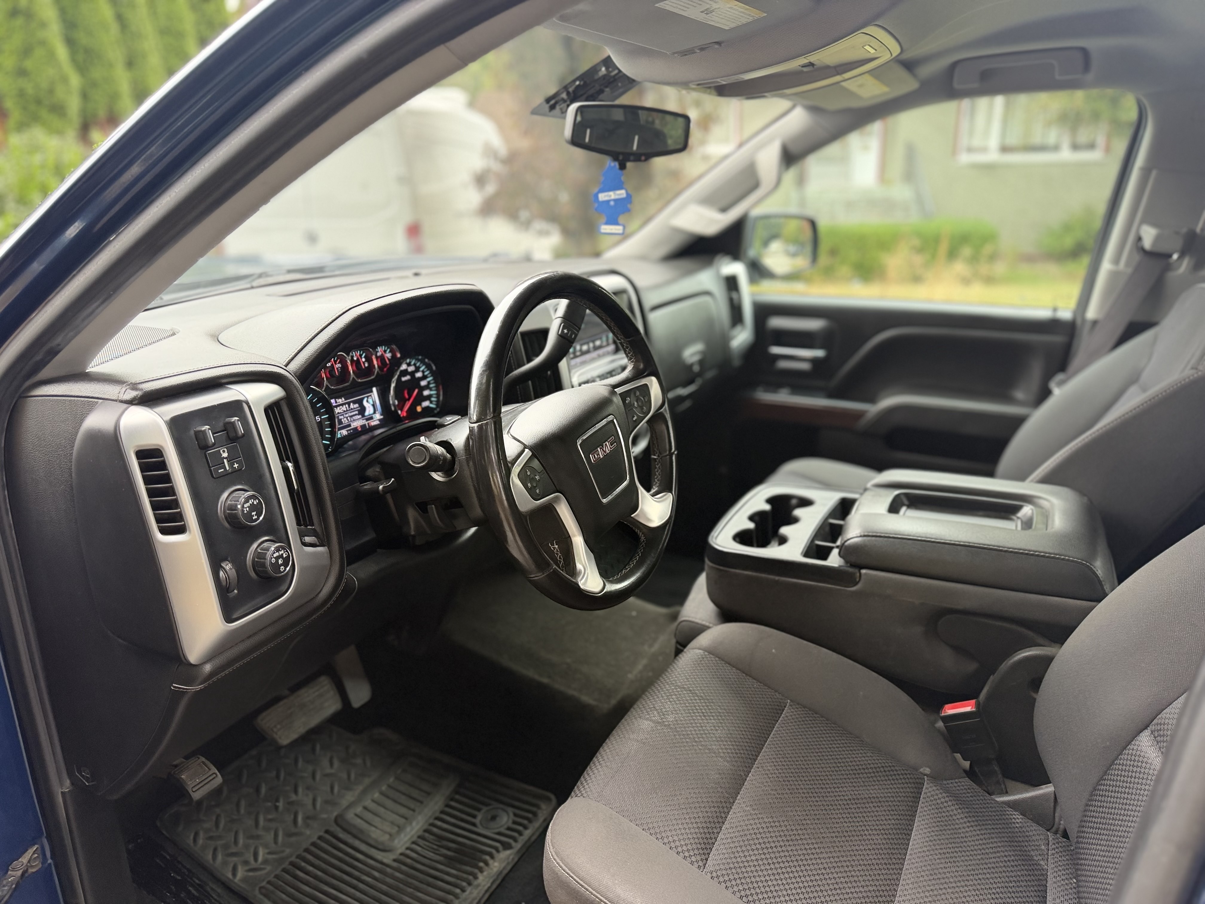 /choosesuperauto/2017-GMC-Sierra1500-2916203069572423.jpg