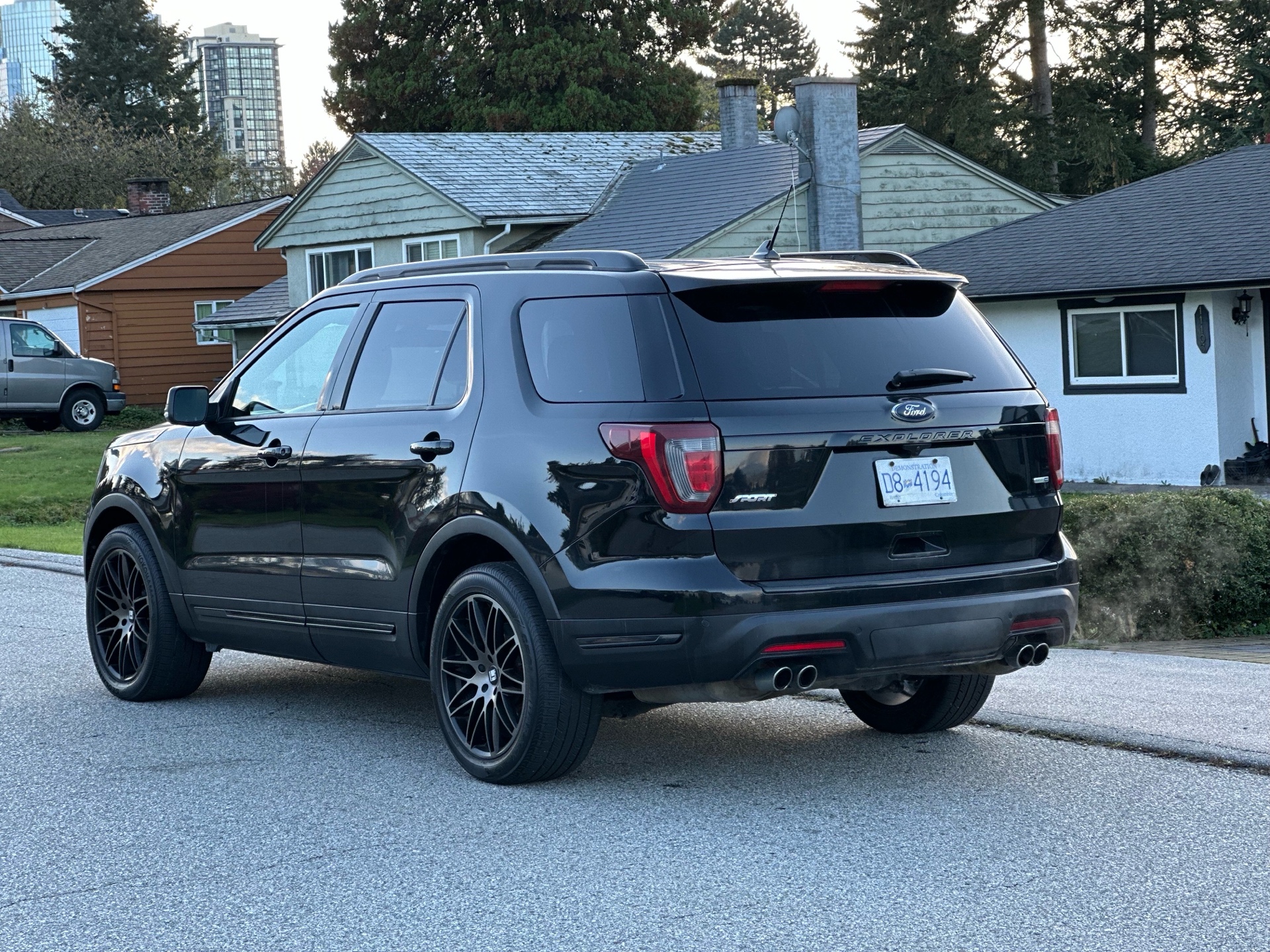 /choosesuperauto/2018-Ford-Explorer-17352389801896306.jpg
