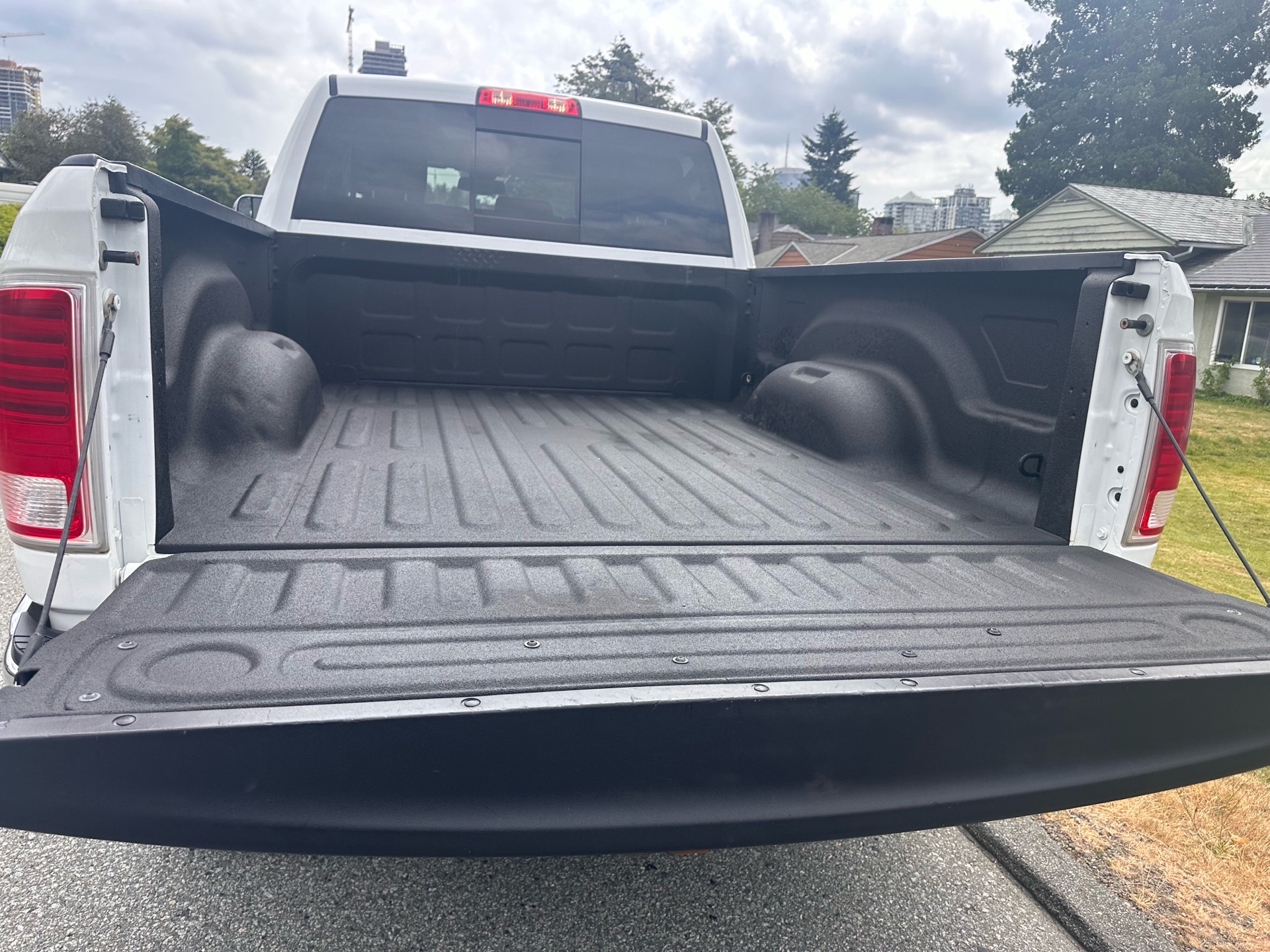 /choosesuperauto/2018-Ram-3500-23979893500053517.jpg