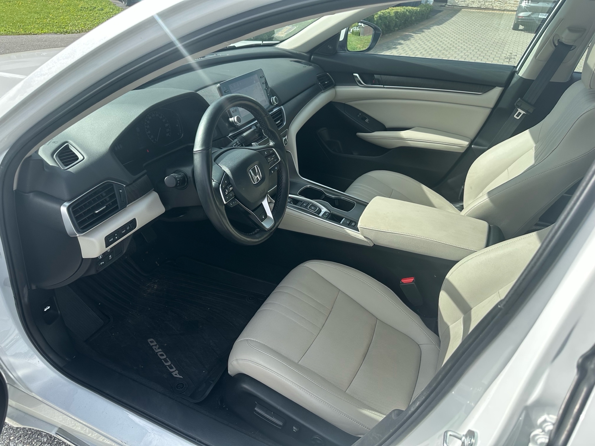 /choosesuperauto/2022-Honda-Accord-42357924602412034.jpg