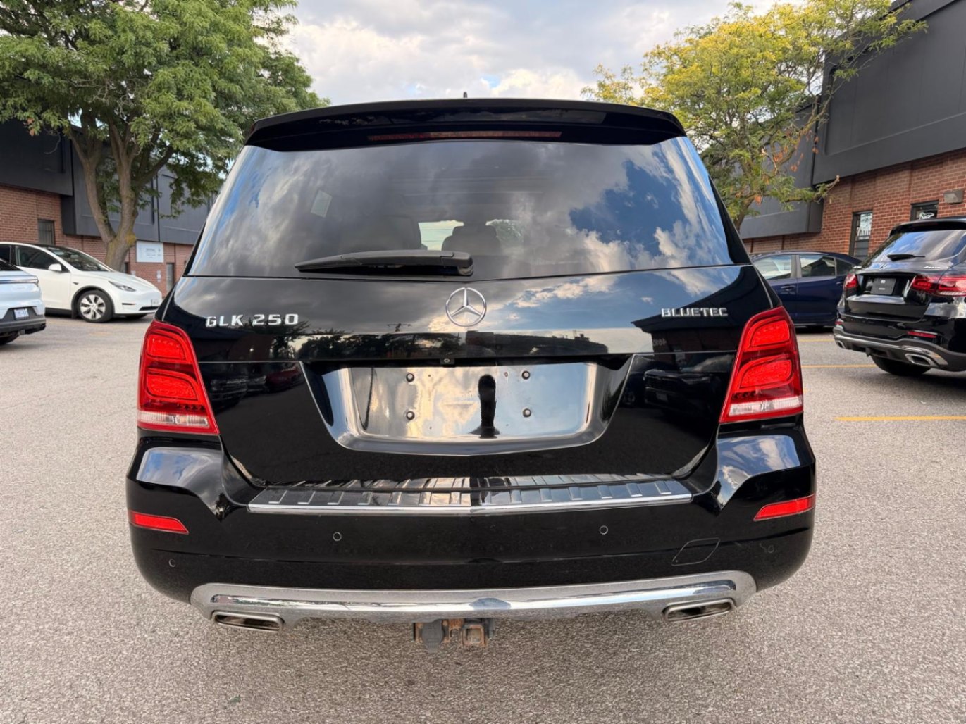/crownautomobile/2014-Mercedes-Benz-GLK-Class-24005667079080295.jpg