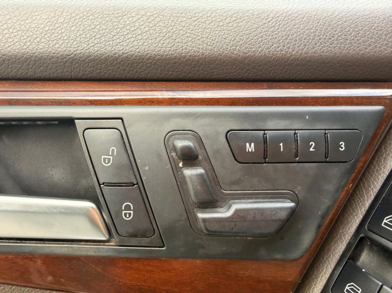 /crownautomobile/2014-Mercedes-Benz-GLK-Class-6510520236294919.jpg