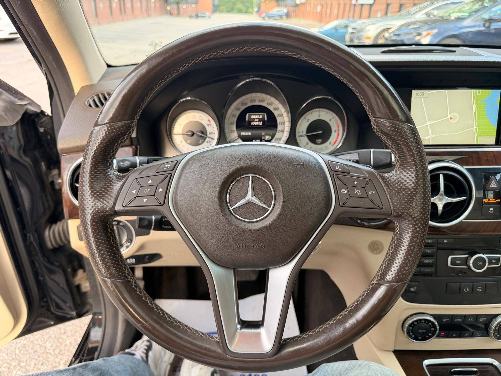 /crownautomobile/2014-Mercedes-Benz-GLK-Class-8855838088937054.jpg