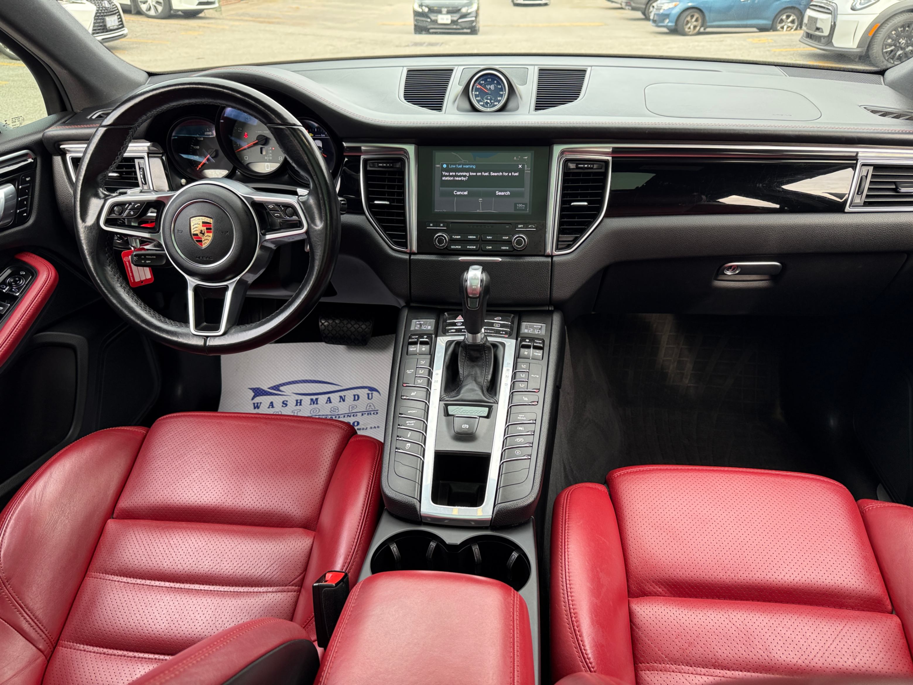 /crownautomobile/2017-Porsche-Macan-8970286330674166.jpg