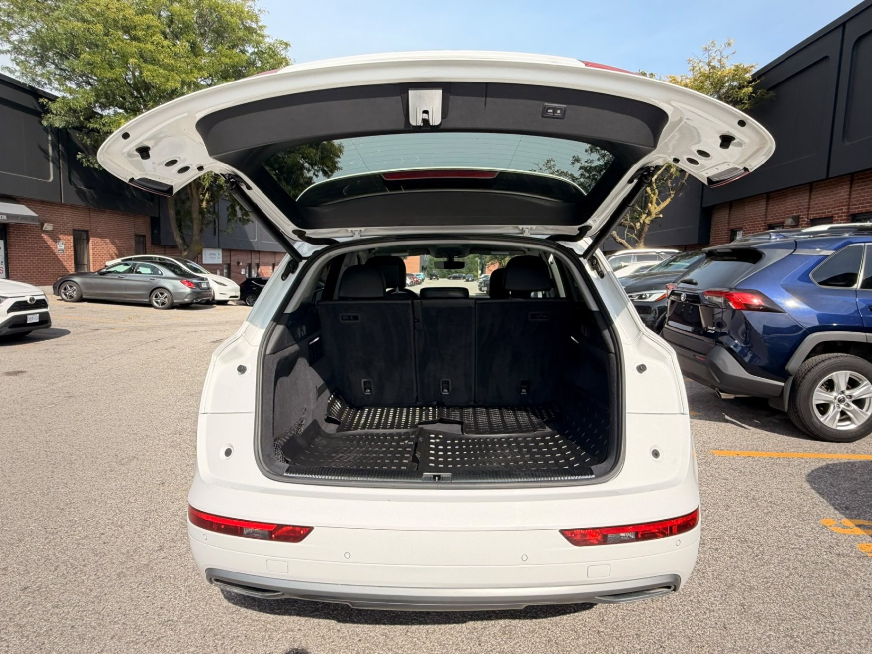 /crownautomobile/2018-Audi-Q5-260637432358932.jpg
