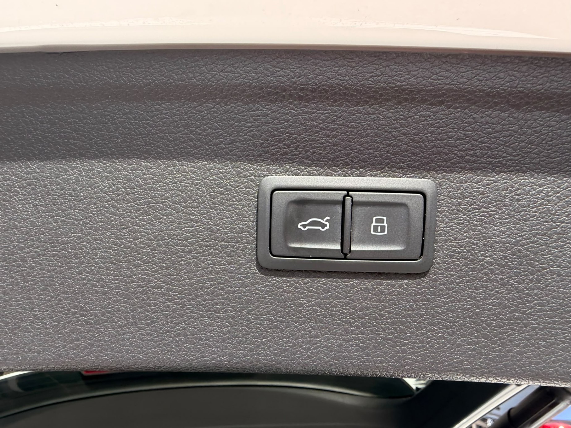 /crownautomobile/2018-Audi-Q5-9332515453650128.jpg