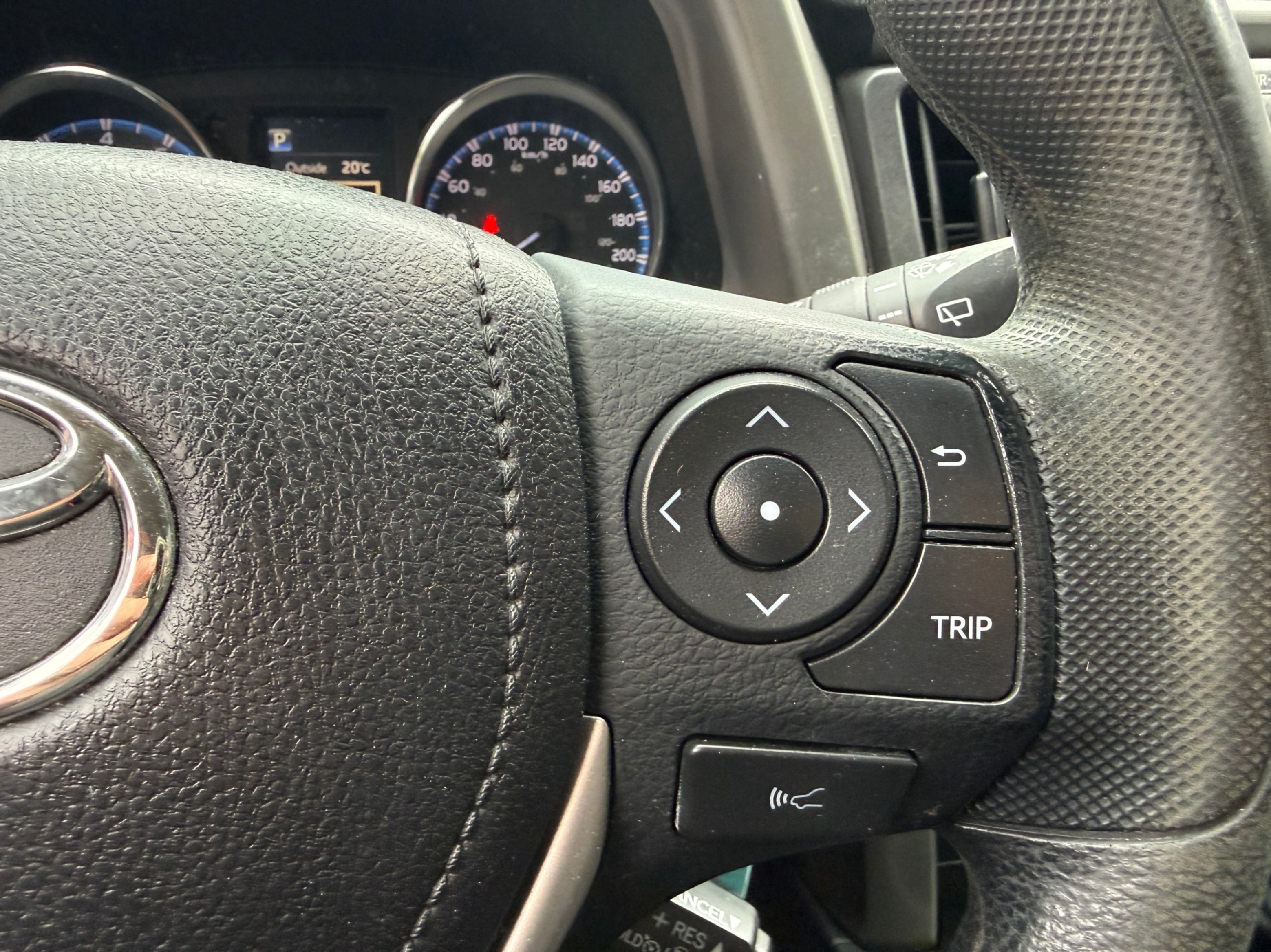 /crownautomobile/2018-Toyota-RAV4-01530184740023044.jpg