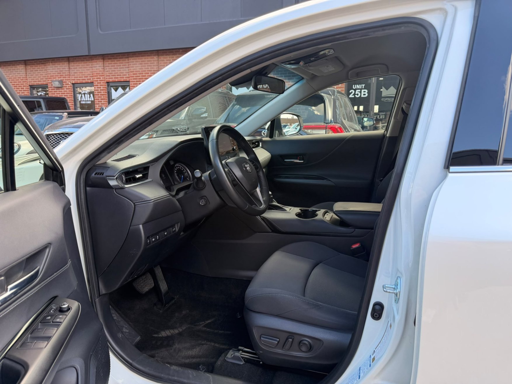 /crownautomobile/2021-Toyota-Venza-9702093834327199.jpg