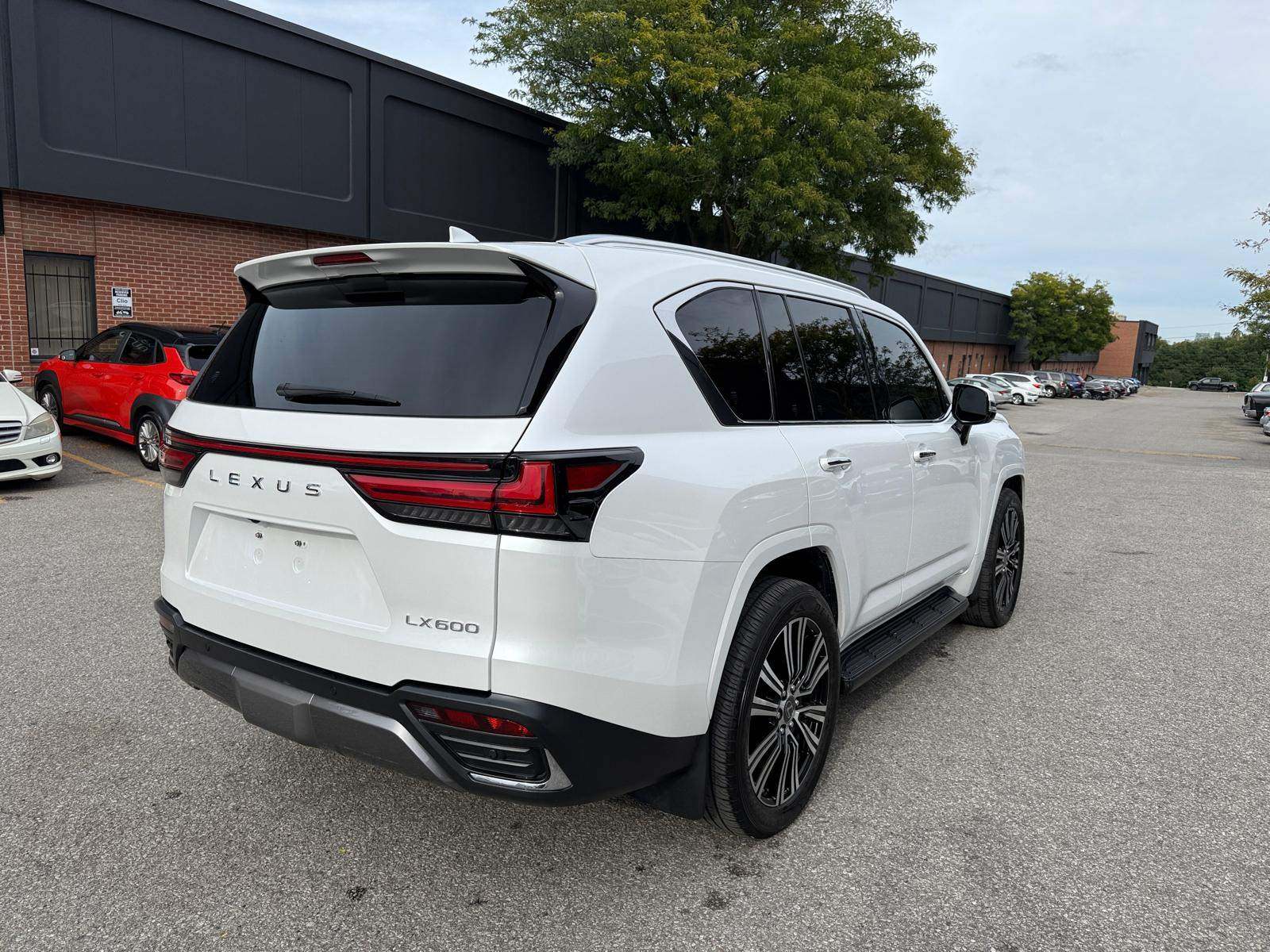 /crownautomobile/2022-Lexus-LX-04435993618381673.jpg