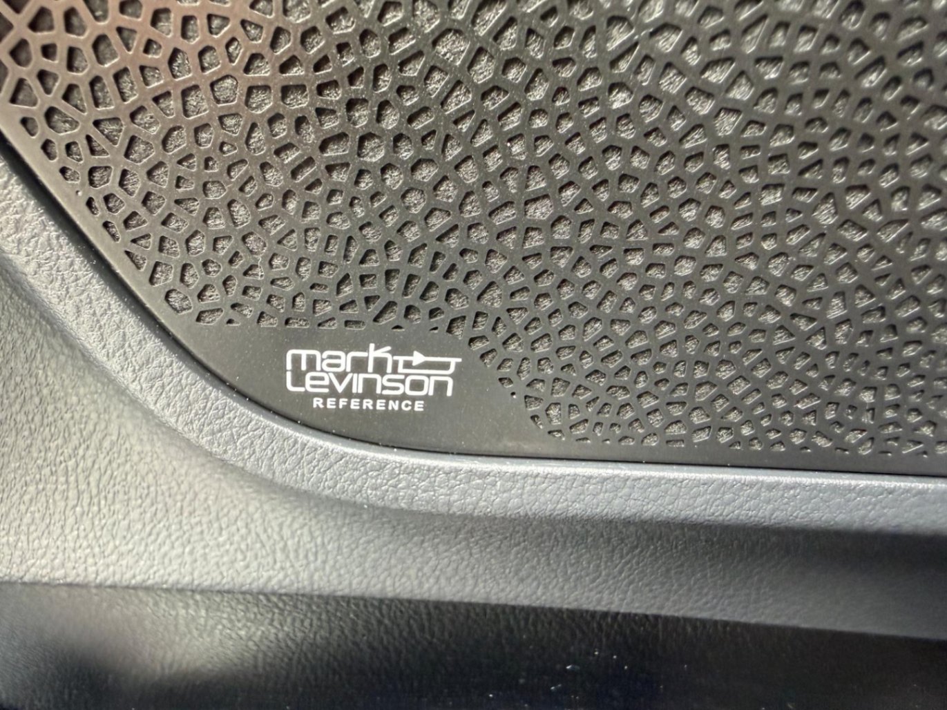 /crownautomobile/2022-Lexus-LX-10514827090209011.jpg