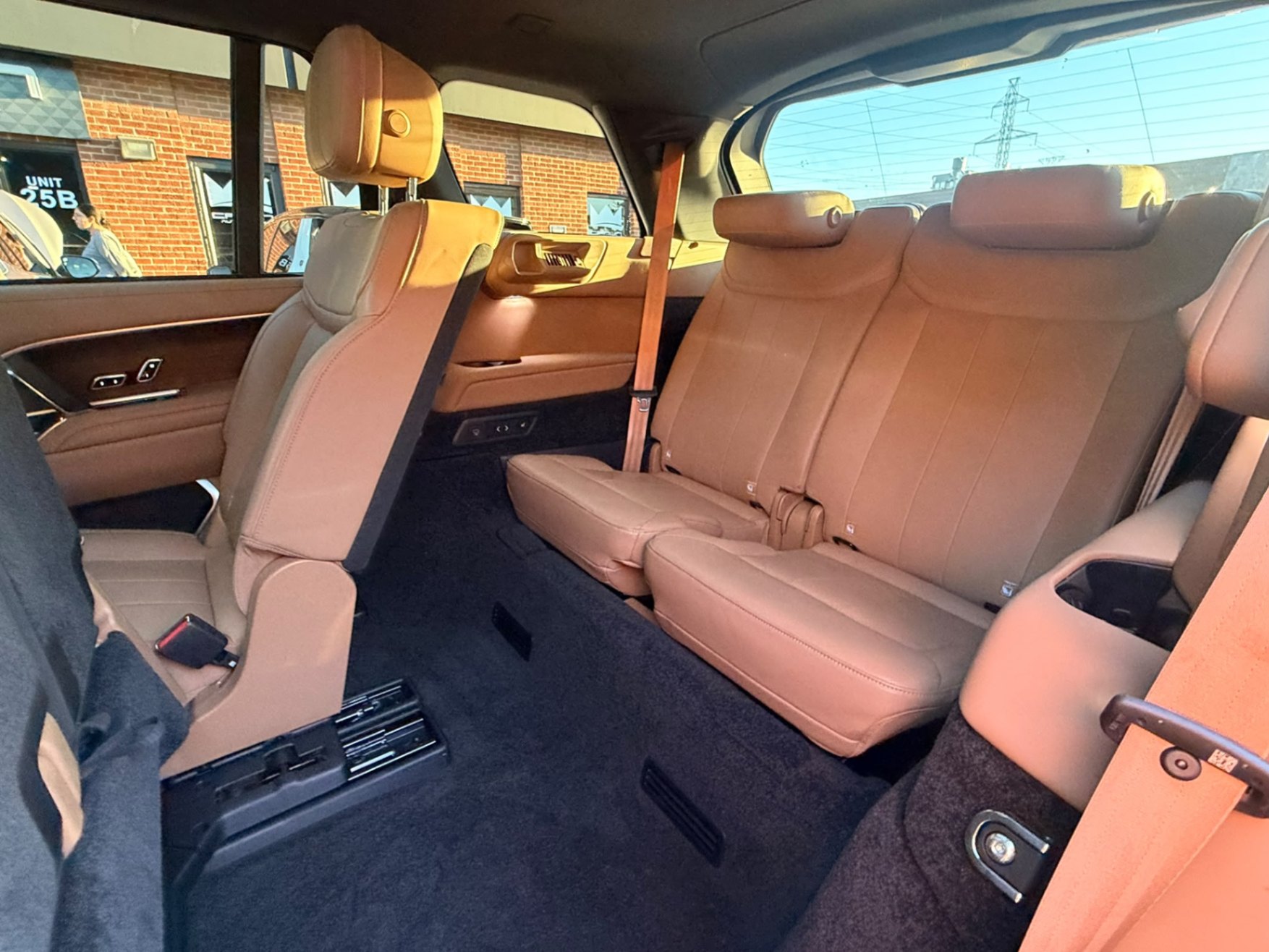 /crownautomobile/2023-LandRover-RangeRover-18328139900717577.jpg