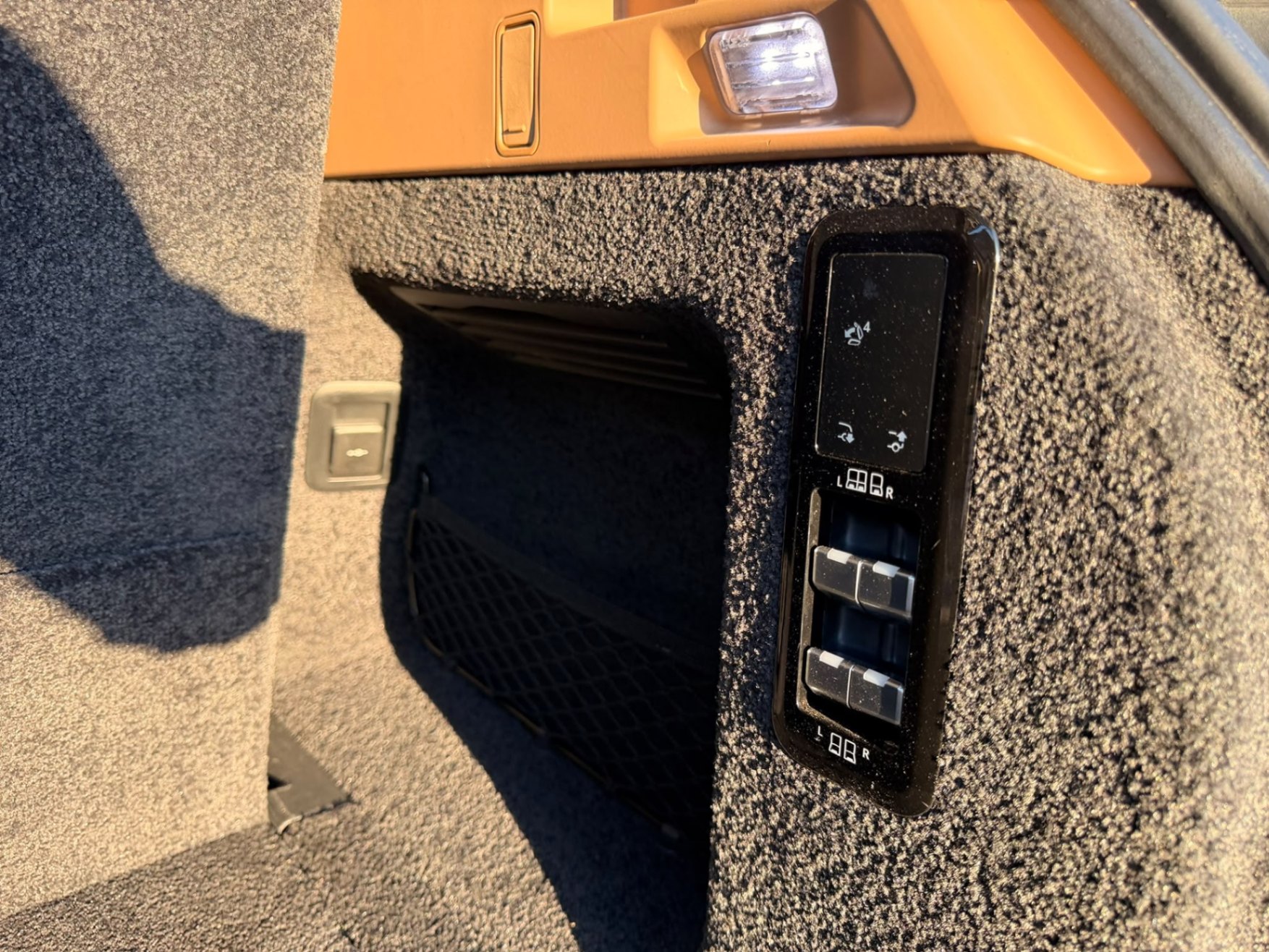 /crownautomobile/2023-LandRover-RangeRover-31555572498168805.jpg