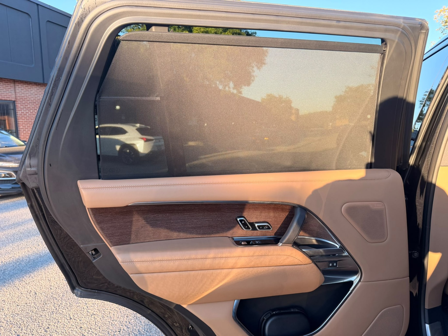/crownautomobile/2023-LandRover-RangeRover-709764034598436.jpg