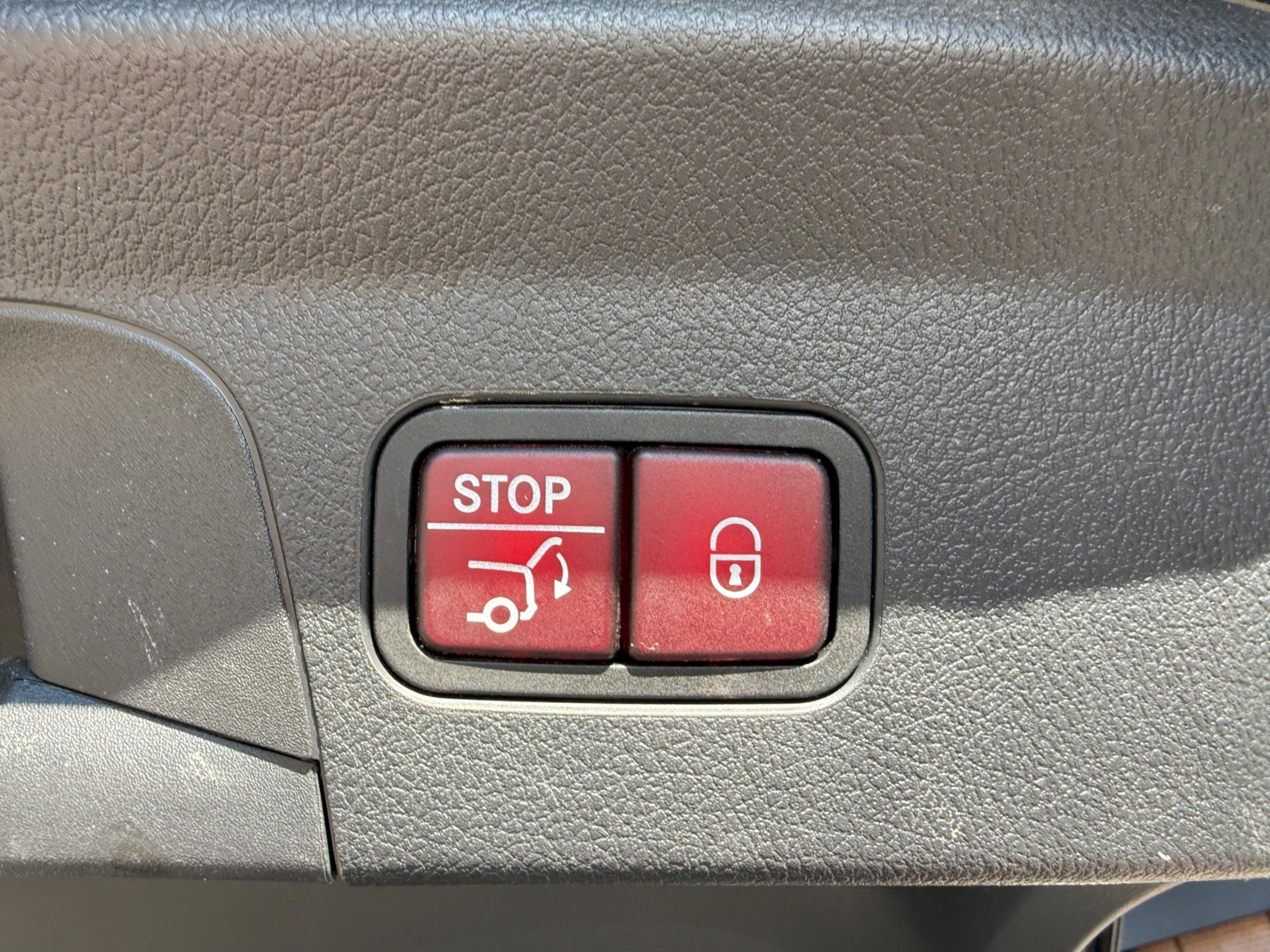 /crownautomobile/2023-Mercedes-Benz-GLE-Class-42676218090528706.jpg