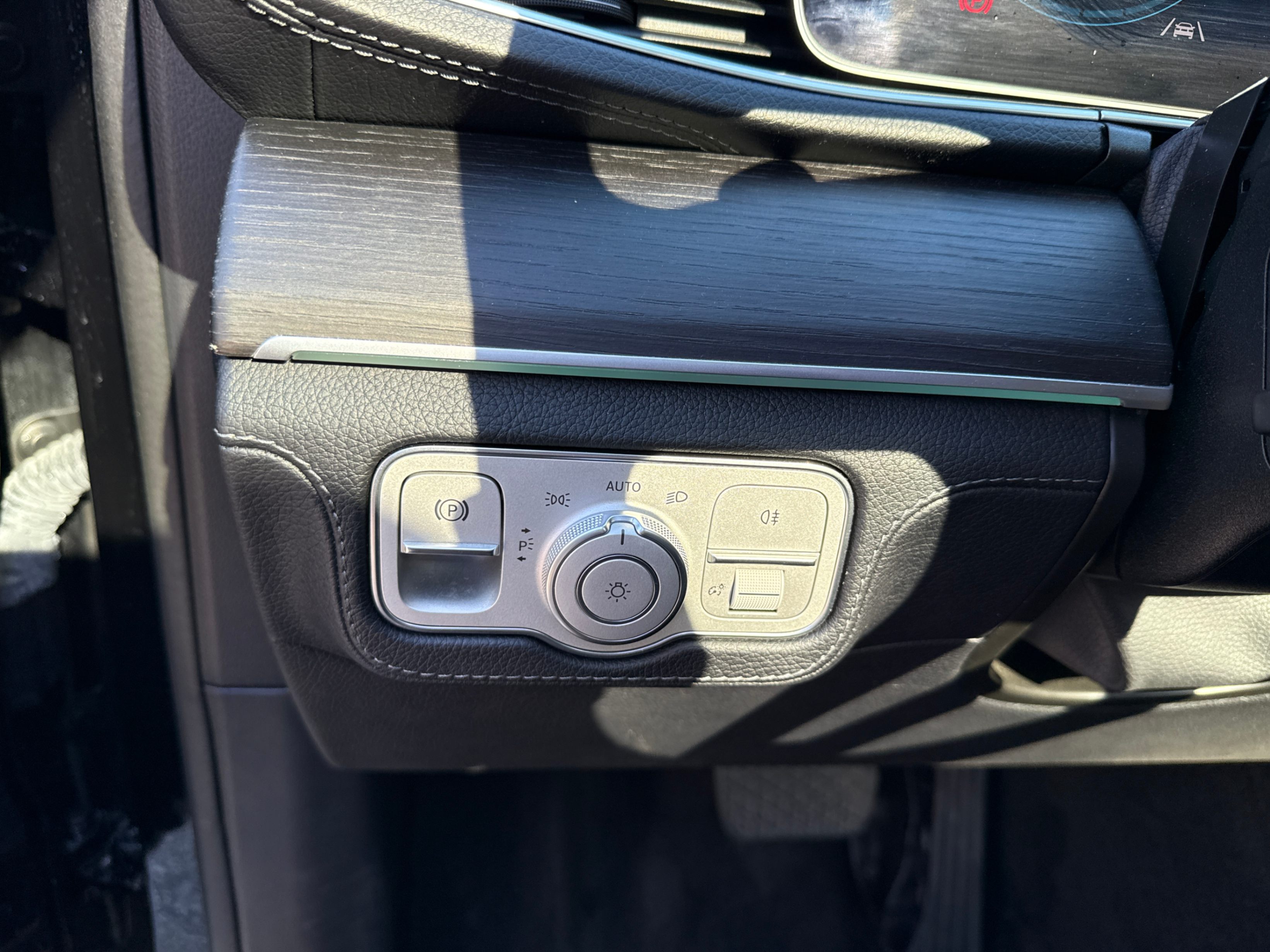 /crownautomobile/2023-Mercedes-Benz-GLE-Class-7821112427348931.jpg