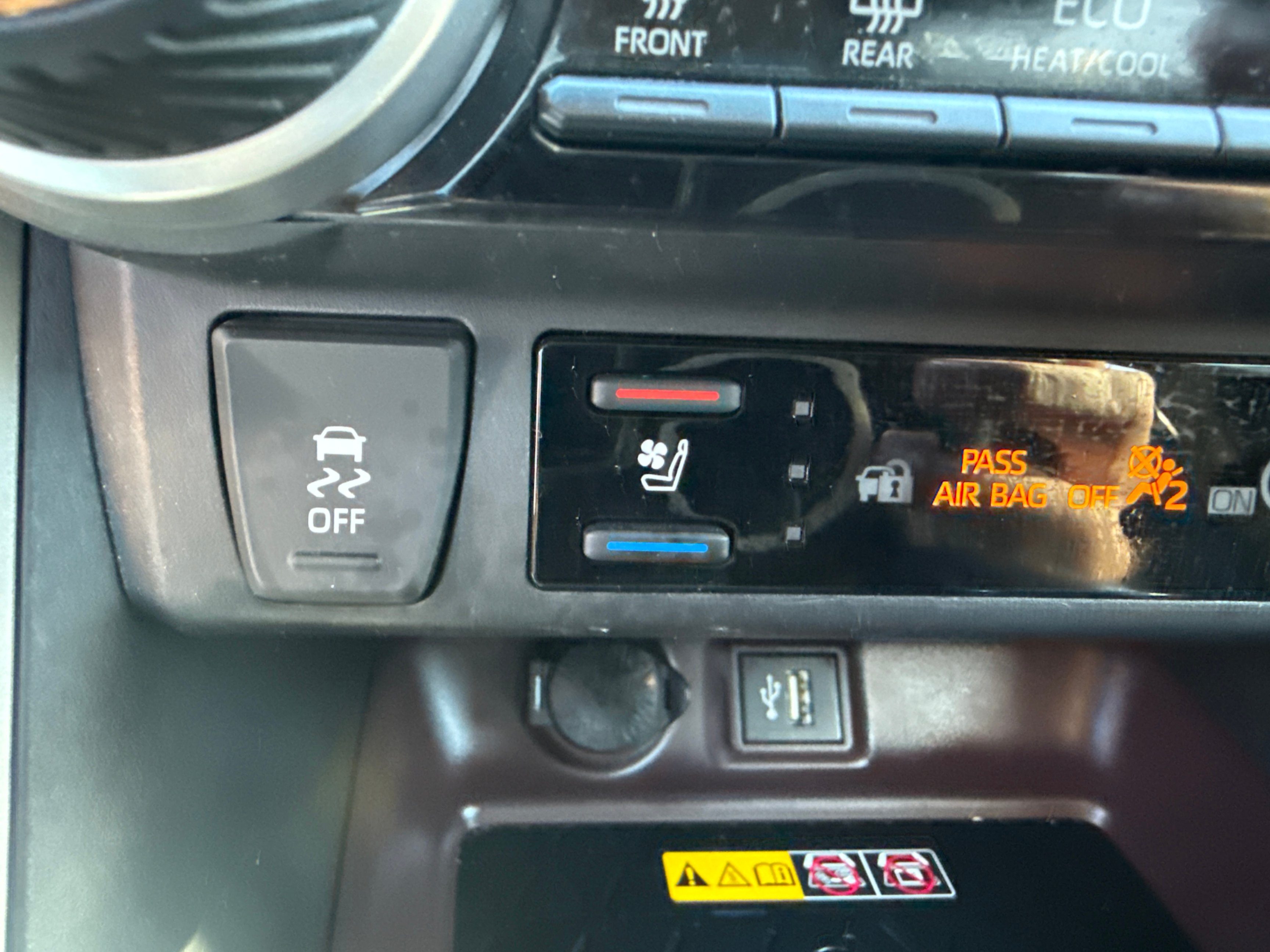 /crownautomobile/2023-Toyota-RAV4-6372104687429825.jpg