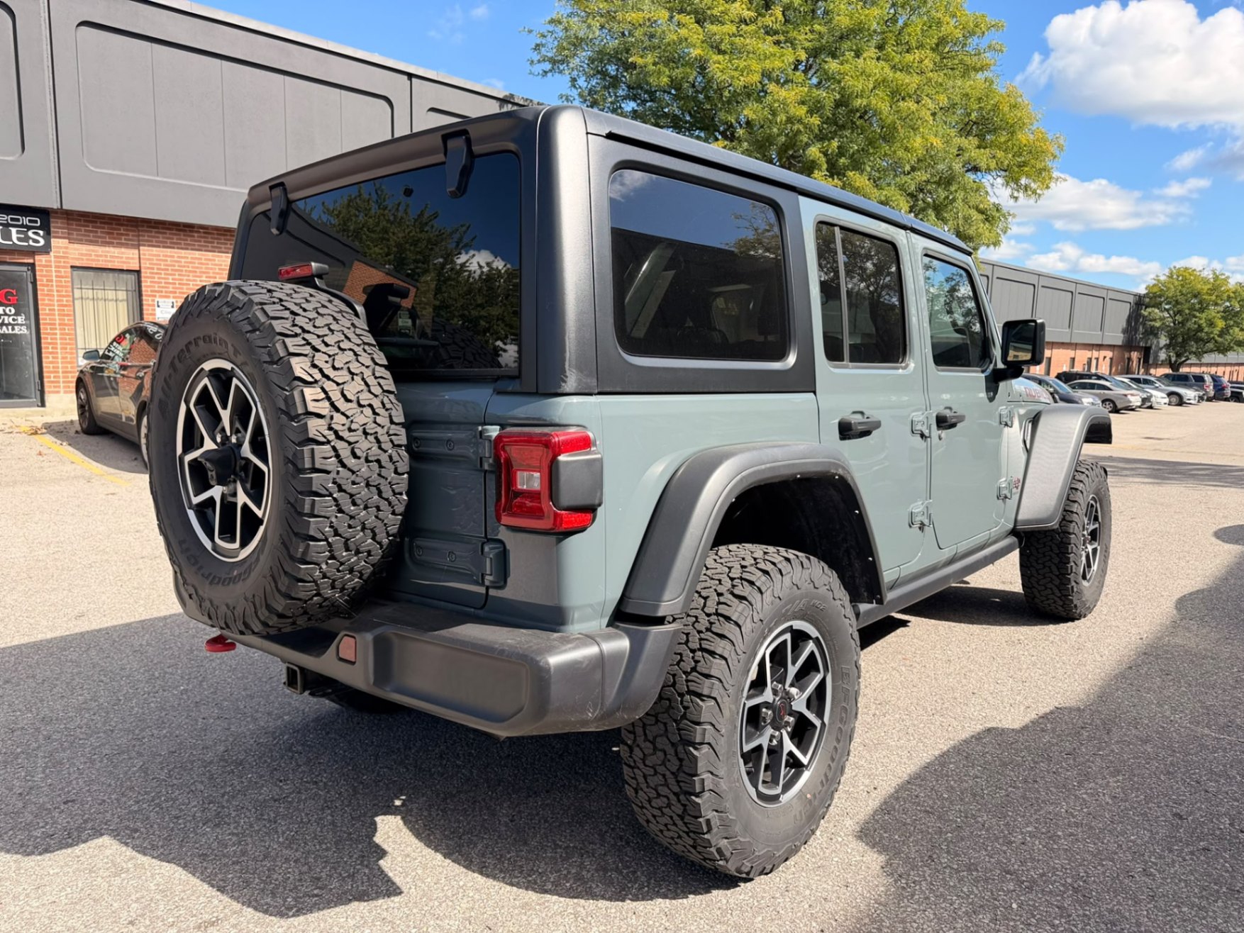 /crownautomobile/2024-Jeep-Wrangler-7523053129895485.jpg