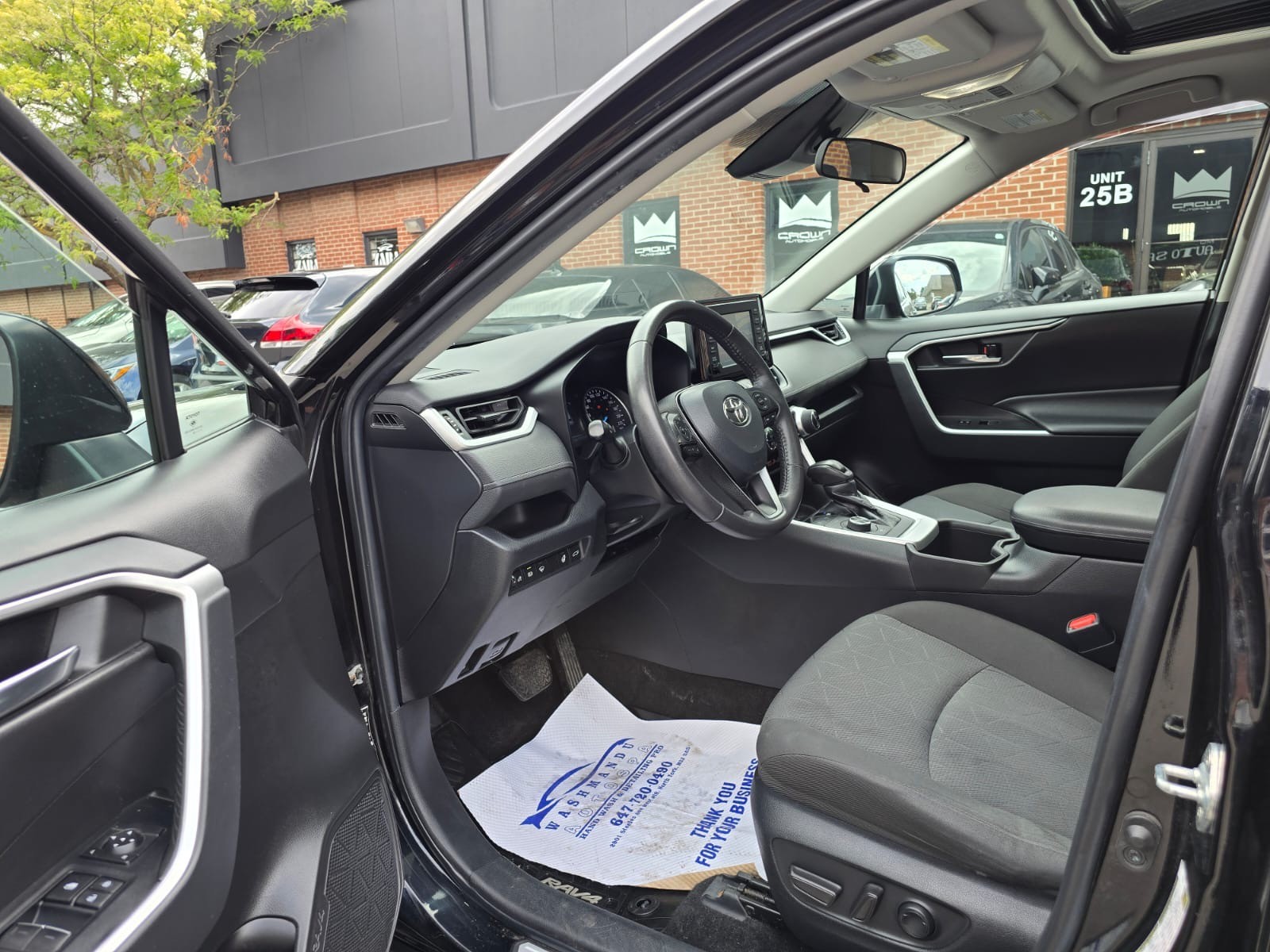 /crownautomobile/2024-Toyota-CorollaCross-15657156931216099.jpg