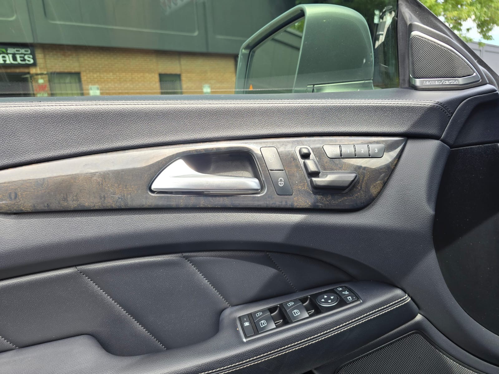 /crownautomobile/2024-Toyota-CorollaCross-6773281093759618.jpg