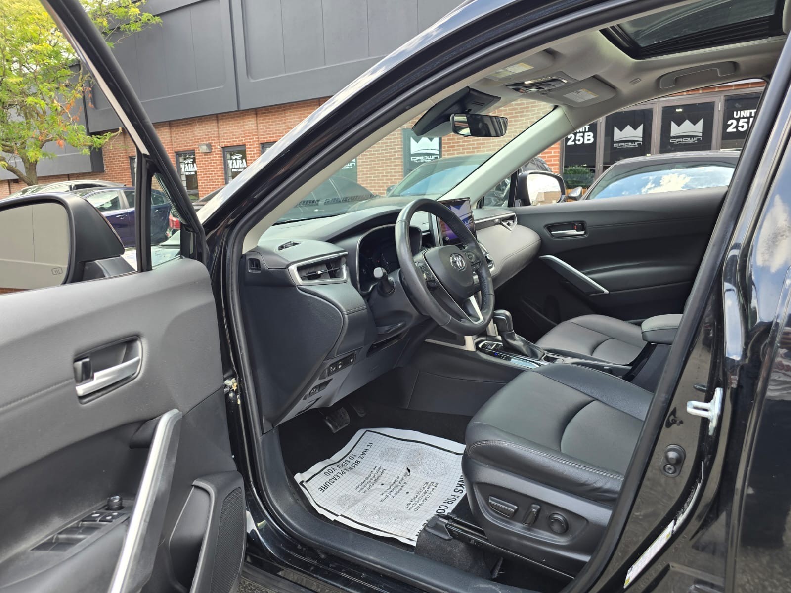 /crownautomobile/2024-Toyota-CorollaCross-753682812949642.jpg