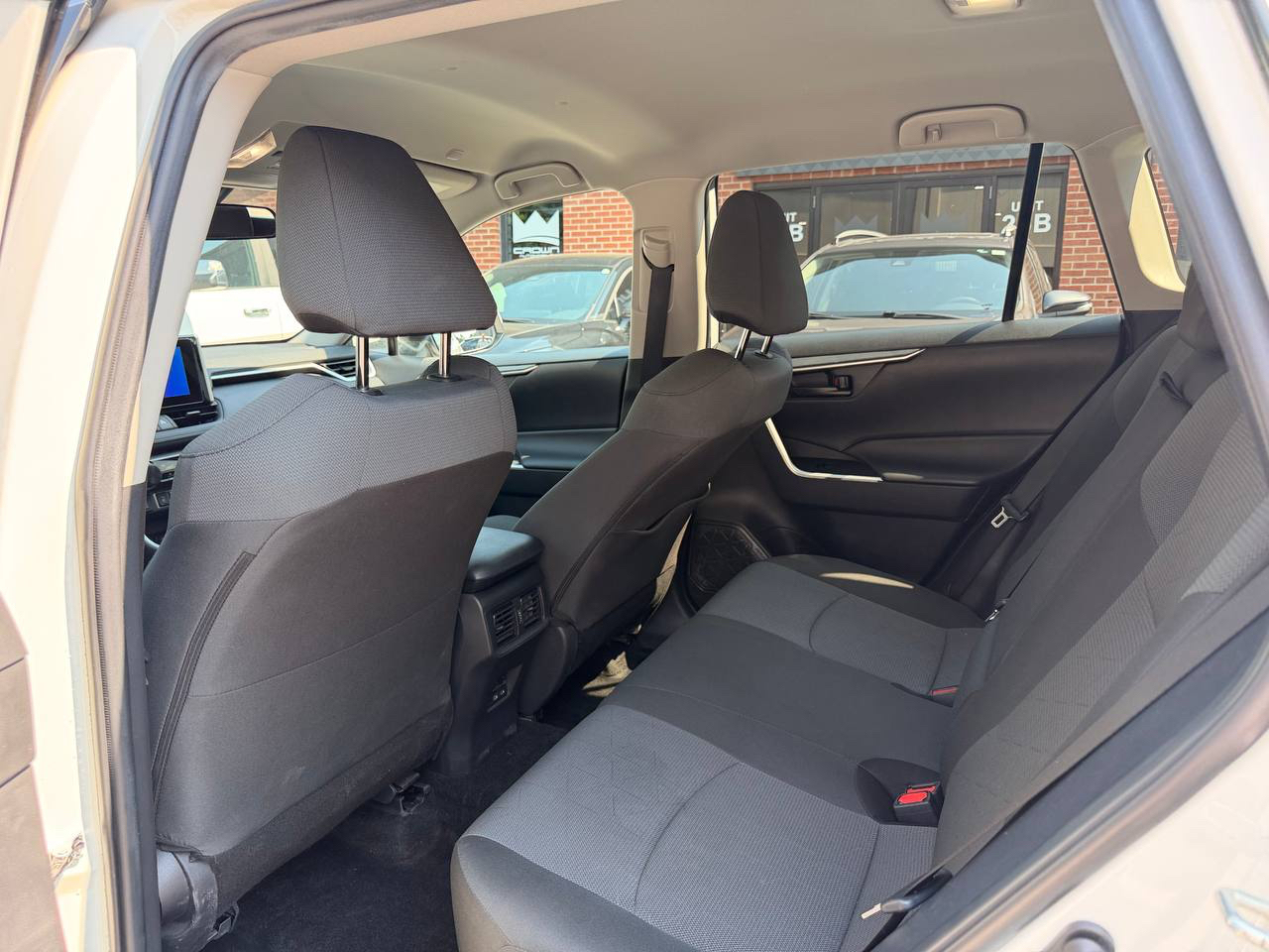 /crownautomobile/2024-Toyota-RAV4-38078179140006263.jpg