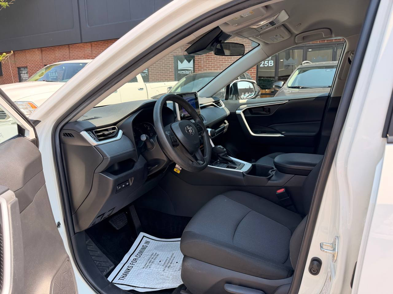 /crownautomobile/2024-Toyota-RAV4-42509765701768076.jpg