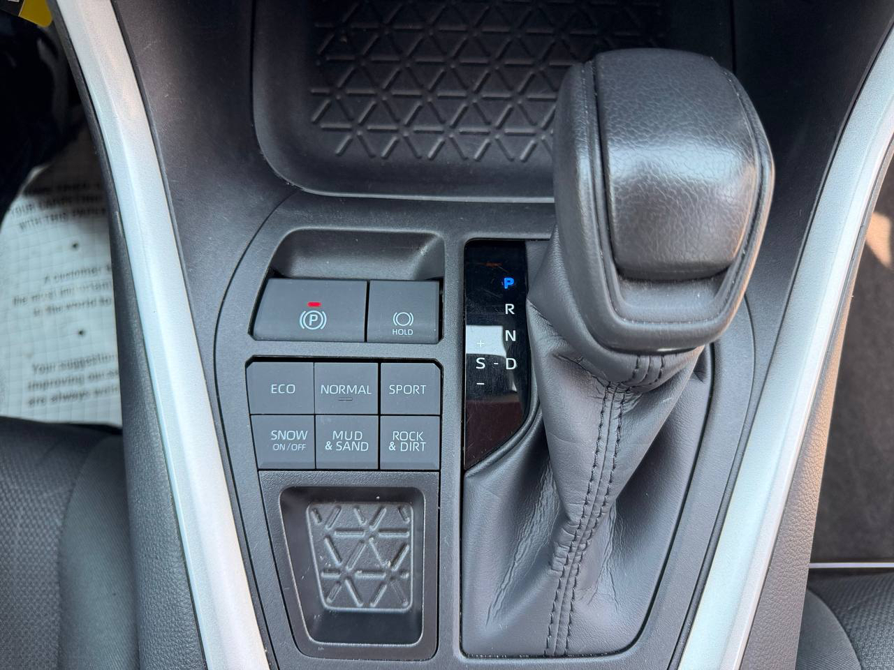 /crownautomobile/2024-Toyota-RAV4-5337858595272951.jpg