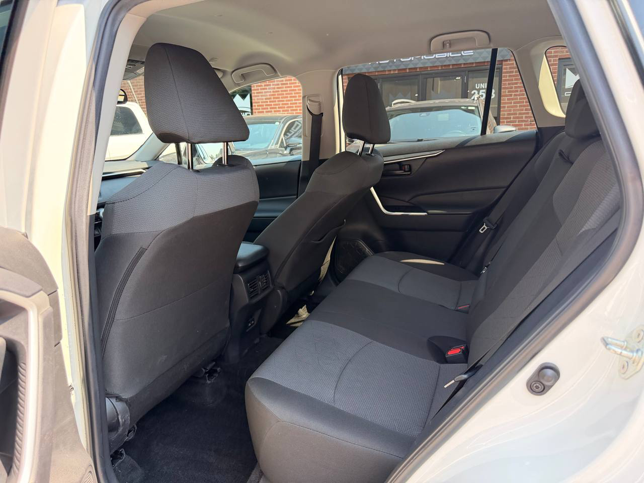/crownautomobile/2024-Toyota-RAV4-6334639140124141.jpg