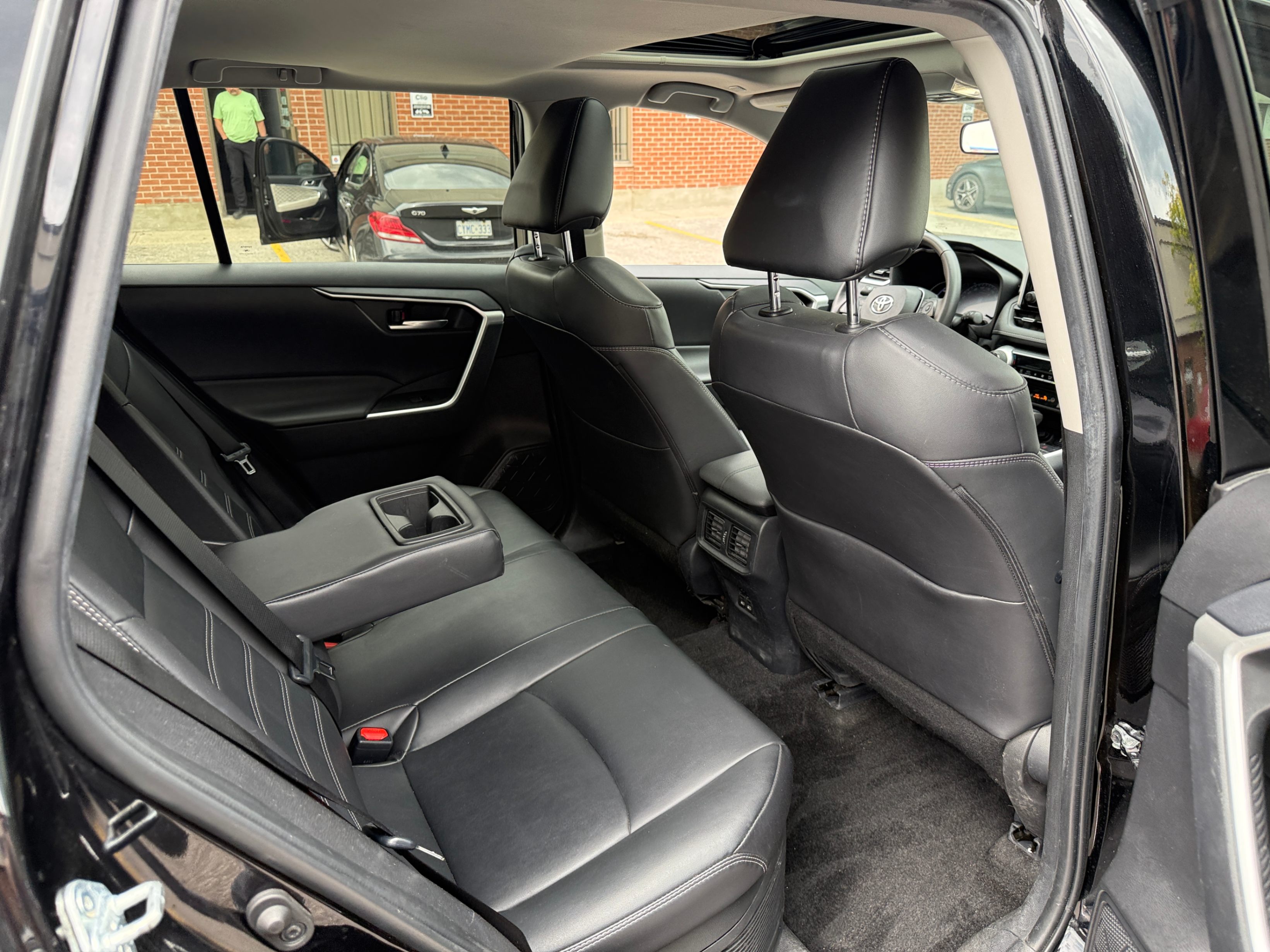 /crownautomobile/2024-Toyota-RAV4-6338497591952714.jpg