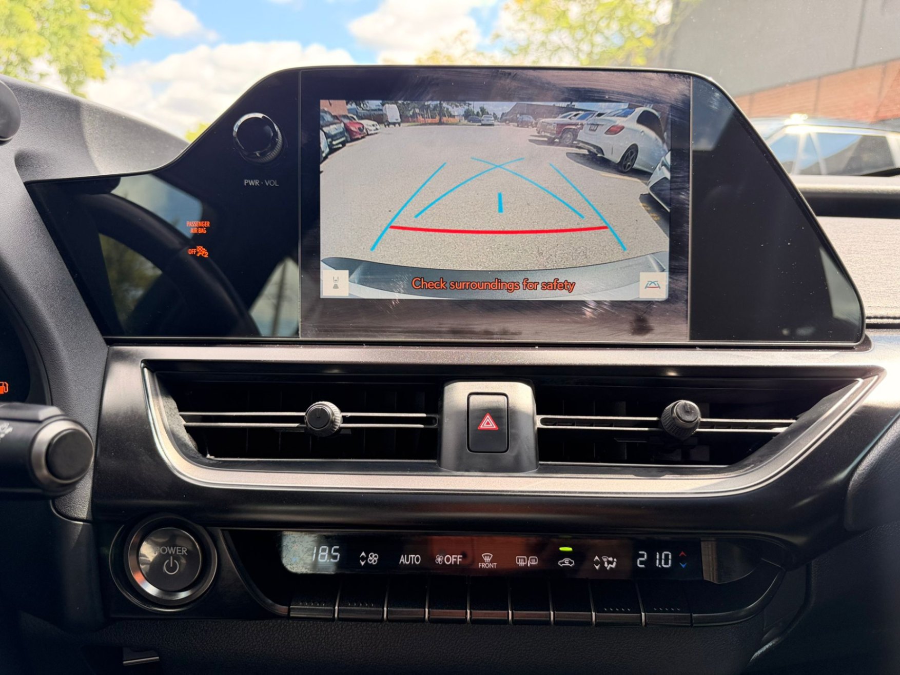 /crownautomobile/2025-Lexus-UX-30747809444354846.jpg