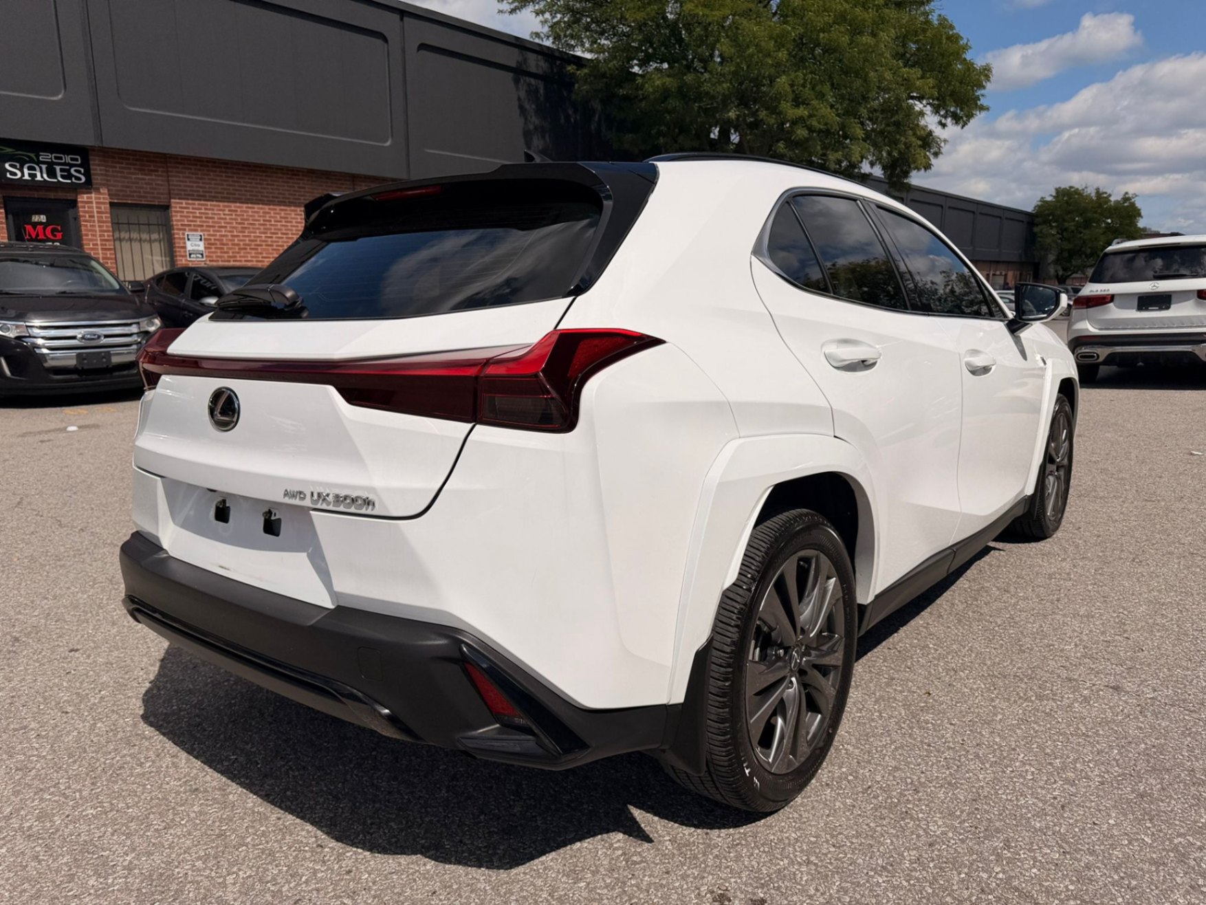 /crownautomobile/2025-Lexus-UX-8999601414656073.jpg