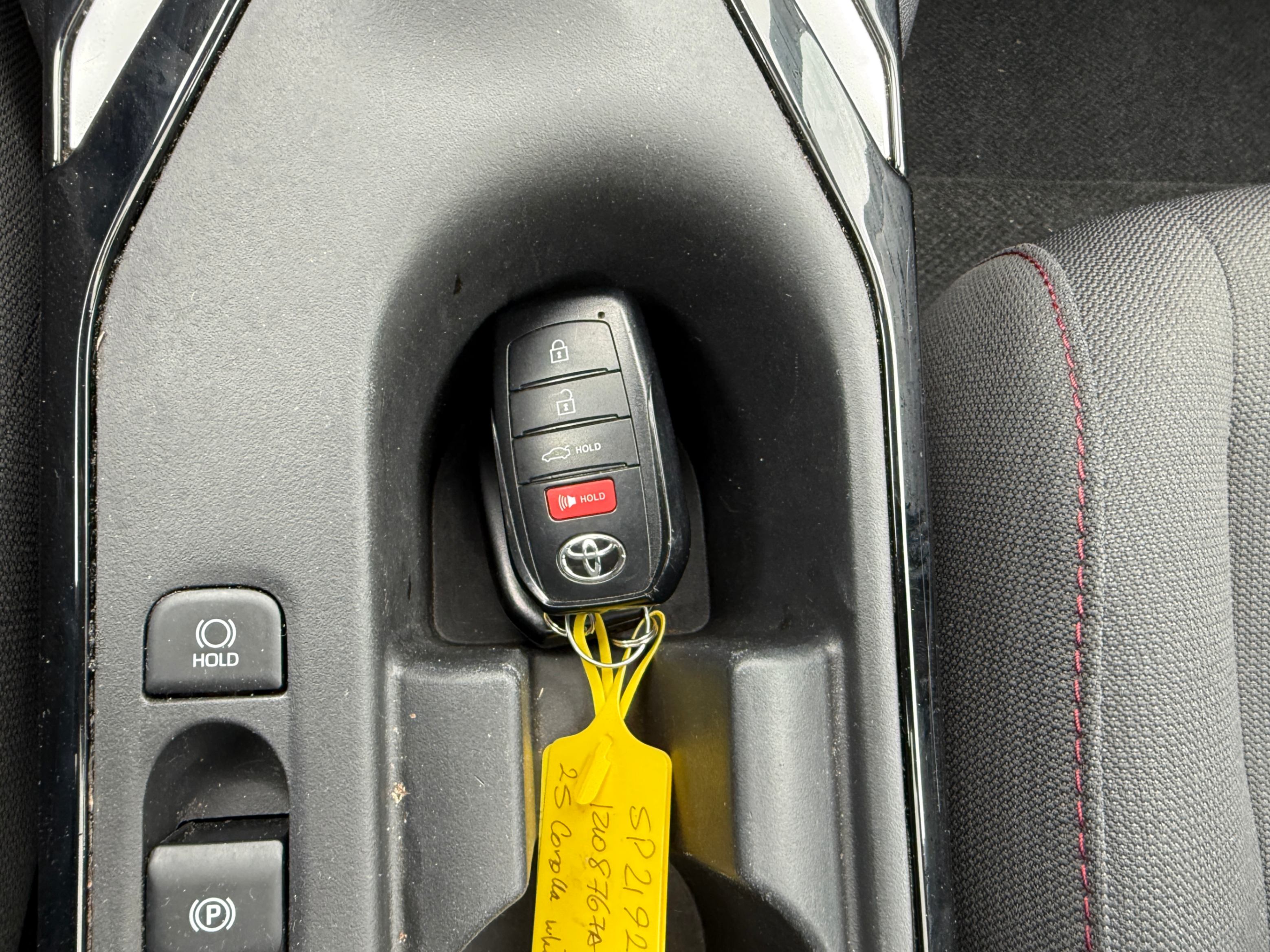 /crownautomobile/2025-Toyota-Corolla-7308044140413665.jpg