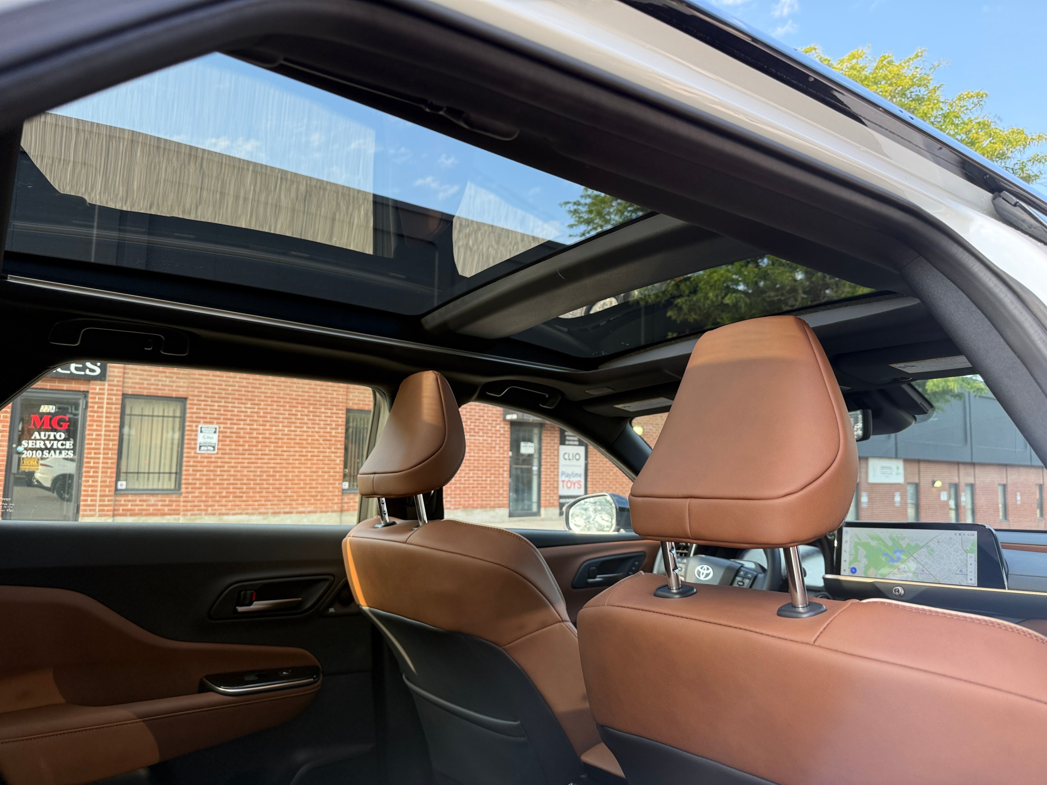 /crownautomobile/2025-Toyota-CrownSignia-20498584770540873.jpg