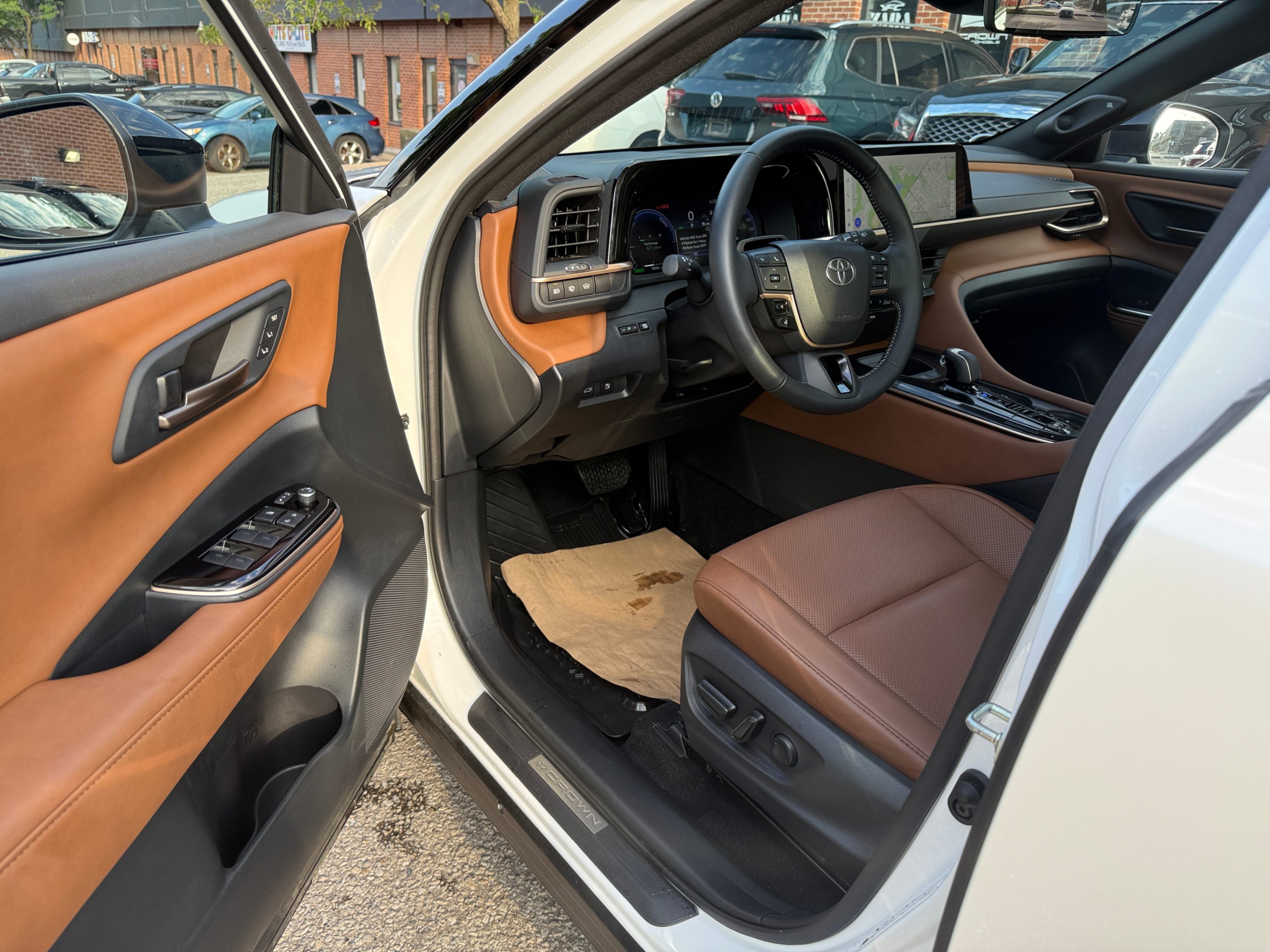 /crownautomobile/2025-Toyota-CrownSignia-27051590323119457.jpg