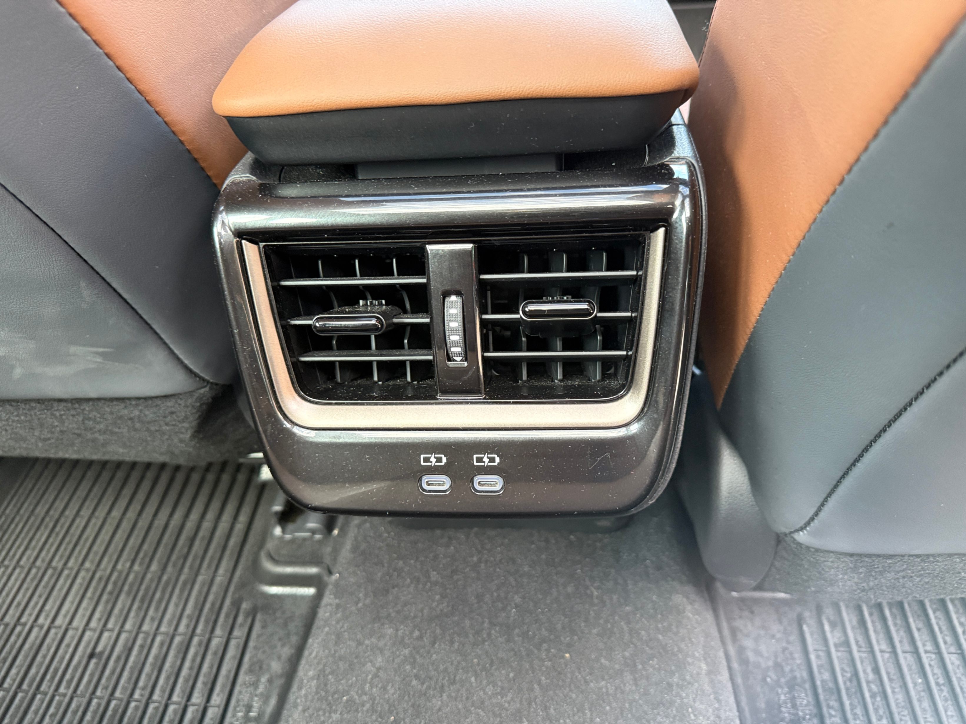 /crownautomobile/2025-Toyota-CrownSignia-34161705135578857.jpg