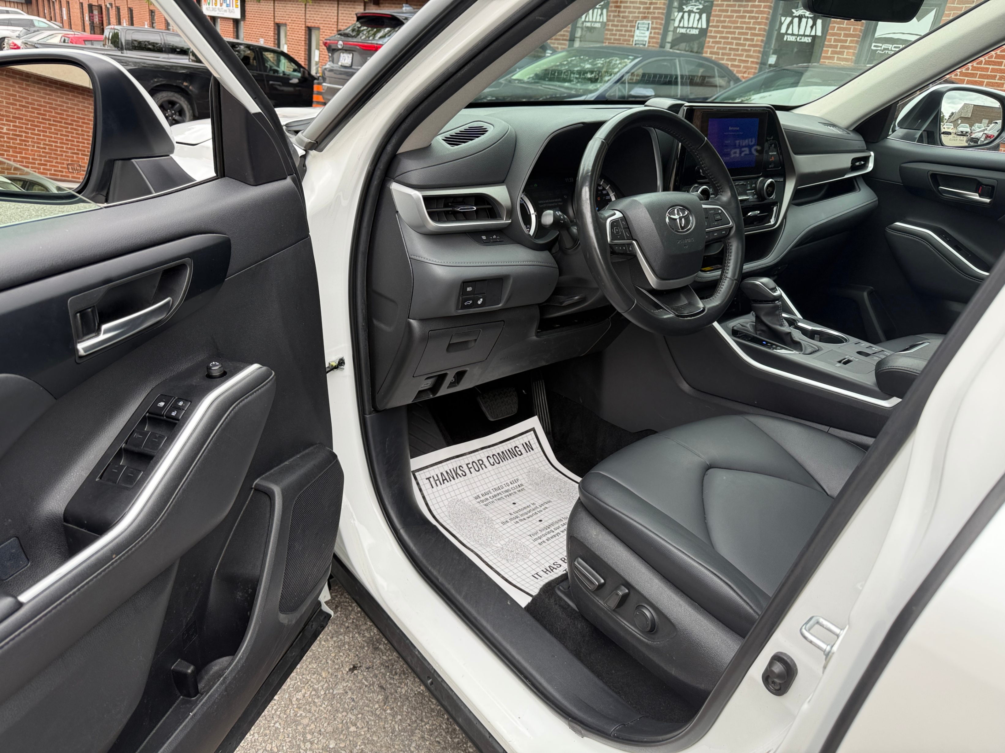 /crownautomobile/2025-Toyota-Highlander-3654235851630063.jpg