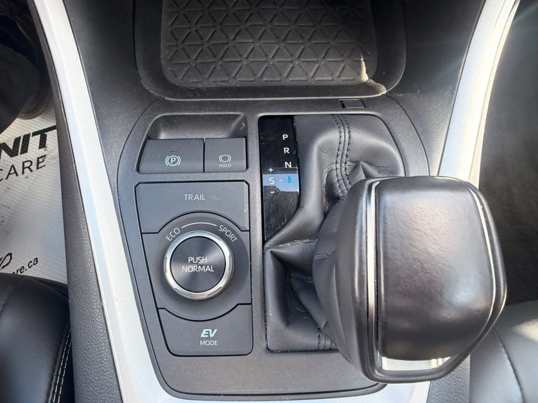 /crownautomobile/2025-Toyota-RAV4-33044959463086965.jpg