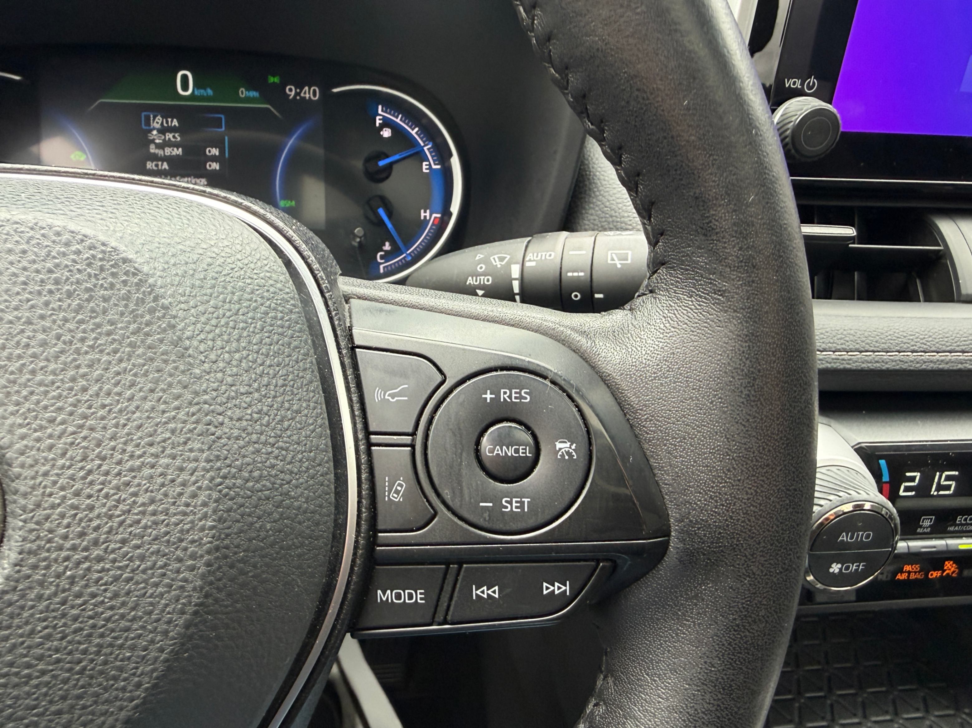 /crownautomobile/2025-Toyota-RAV4-962190812118102.jpg